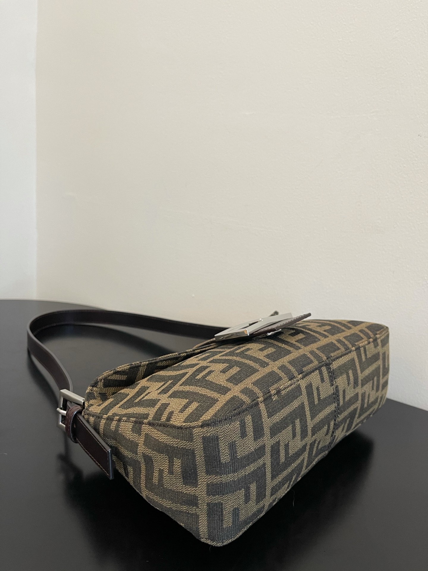 Fendi Vintage Handbags-26x13x8CM