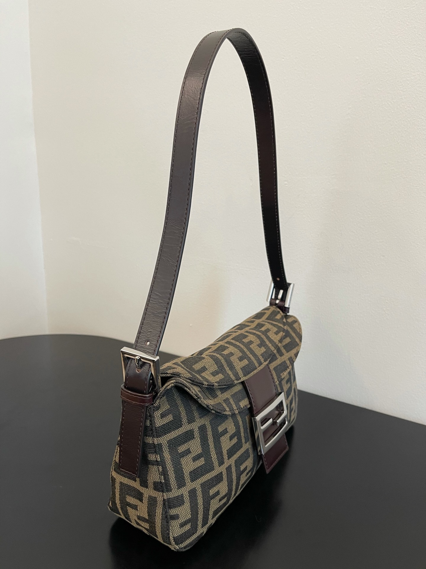 Fendi Vintage Handbags-26x13x8CM