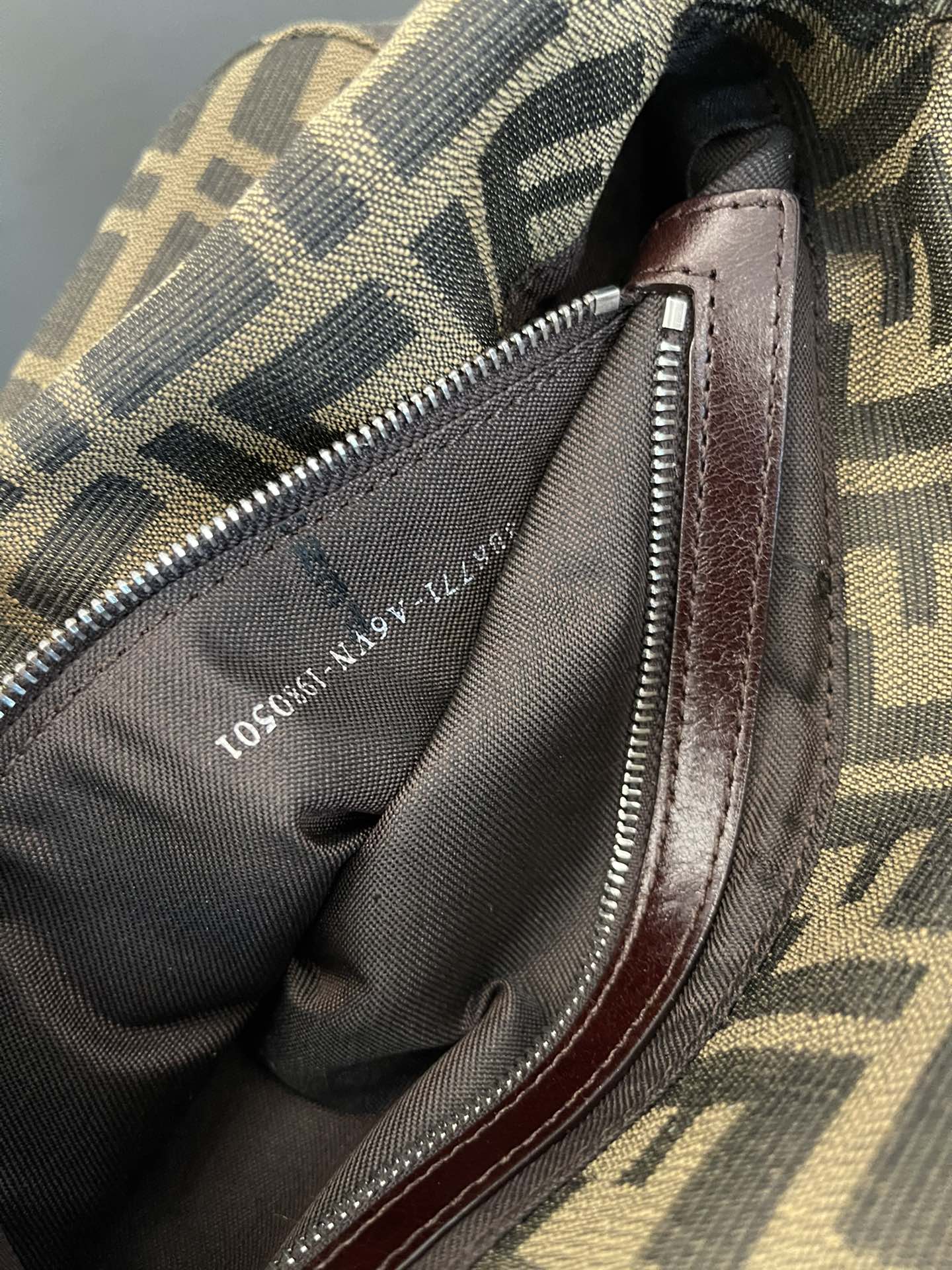 Fendi Vintage Handbags-26x13x8CM