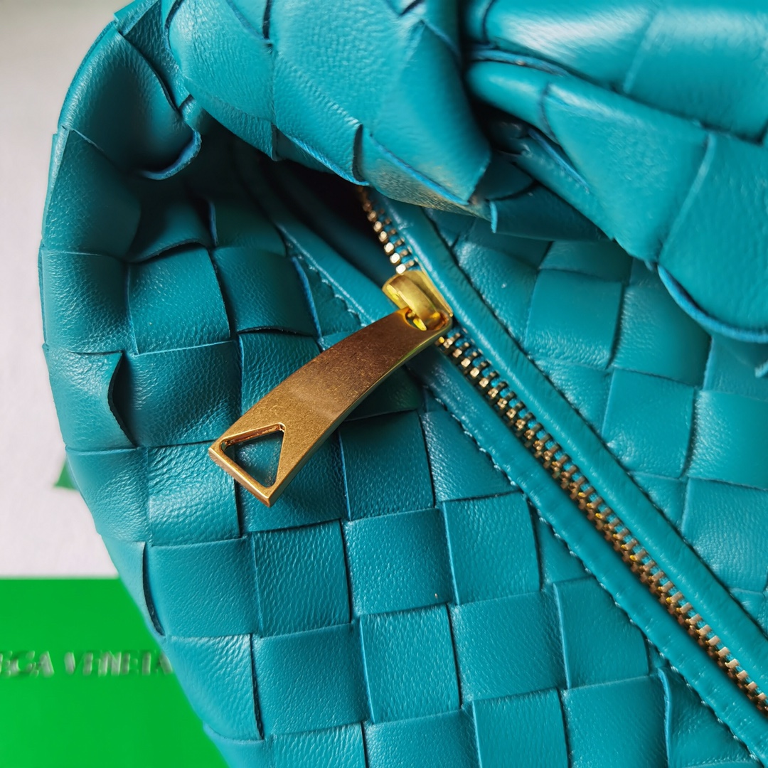Bottega Veneta Jodie Hobo-23x28x8CM