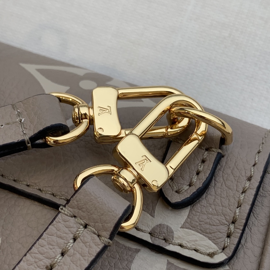 Louis Vuitton By The Pool Backpack M80738-13*19*8CM