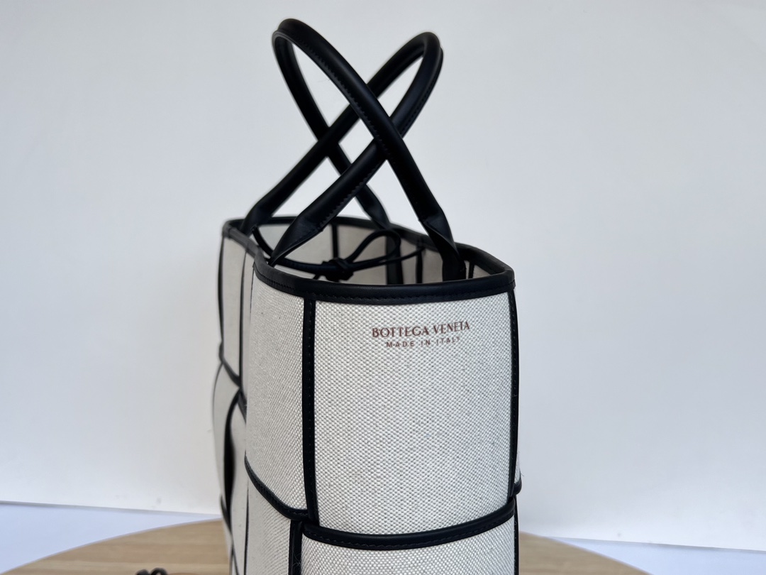 Bottega Arco Tote-46x34x12CM