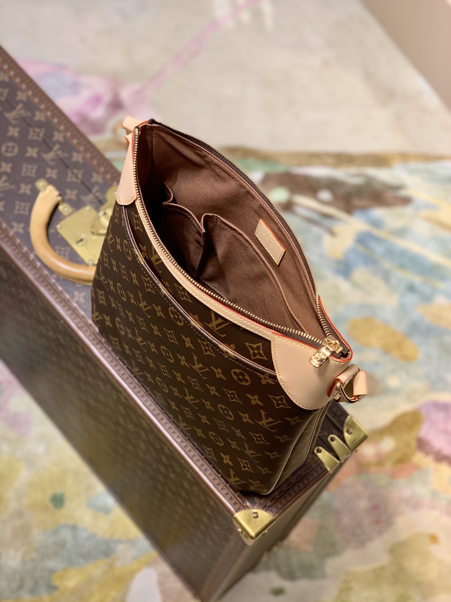 Louis Vuitton Odeon Handbags-M56389-29*35*7CM Louis Vuitton Odeon Handbags-M56389-29*35*7CM