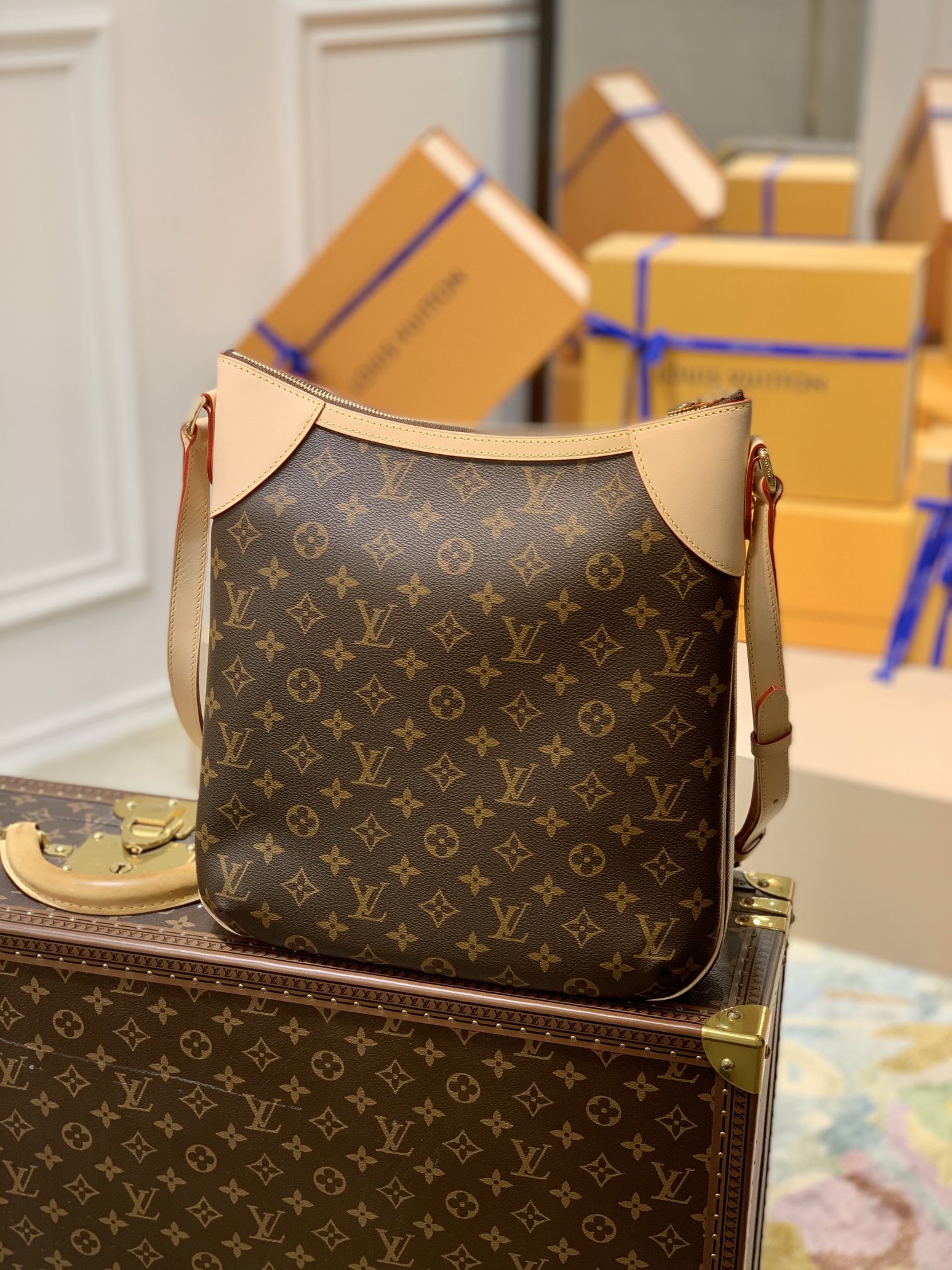 Louis Vuitton Odeon Handbags-M56389-29*35*7CM Louis Vuitton Odeon Handbags-M56389-29*35*7CM