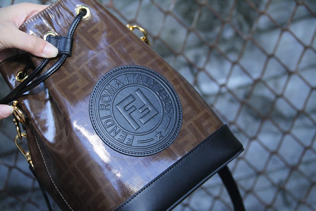Fendi Bucket-17*15*25CM