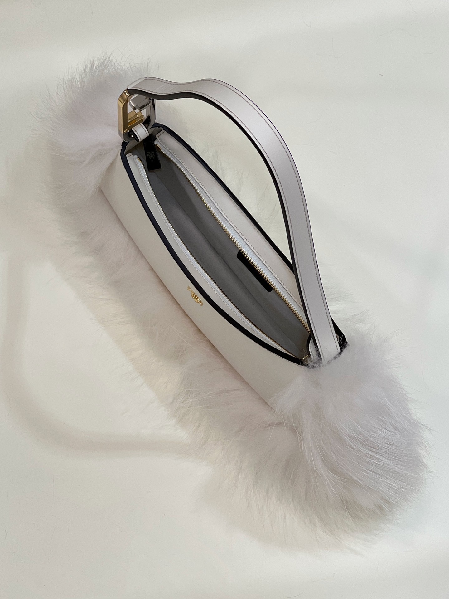 Fendi O-lock Clutch Bags-32*11*5CM