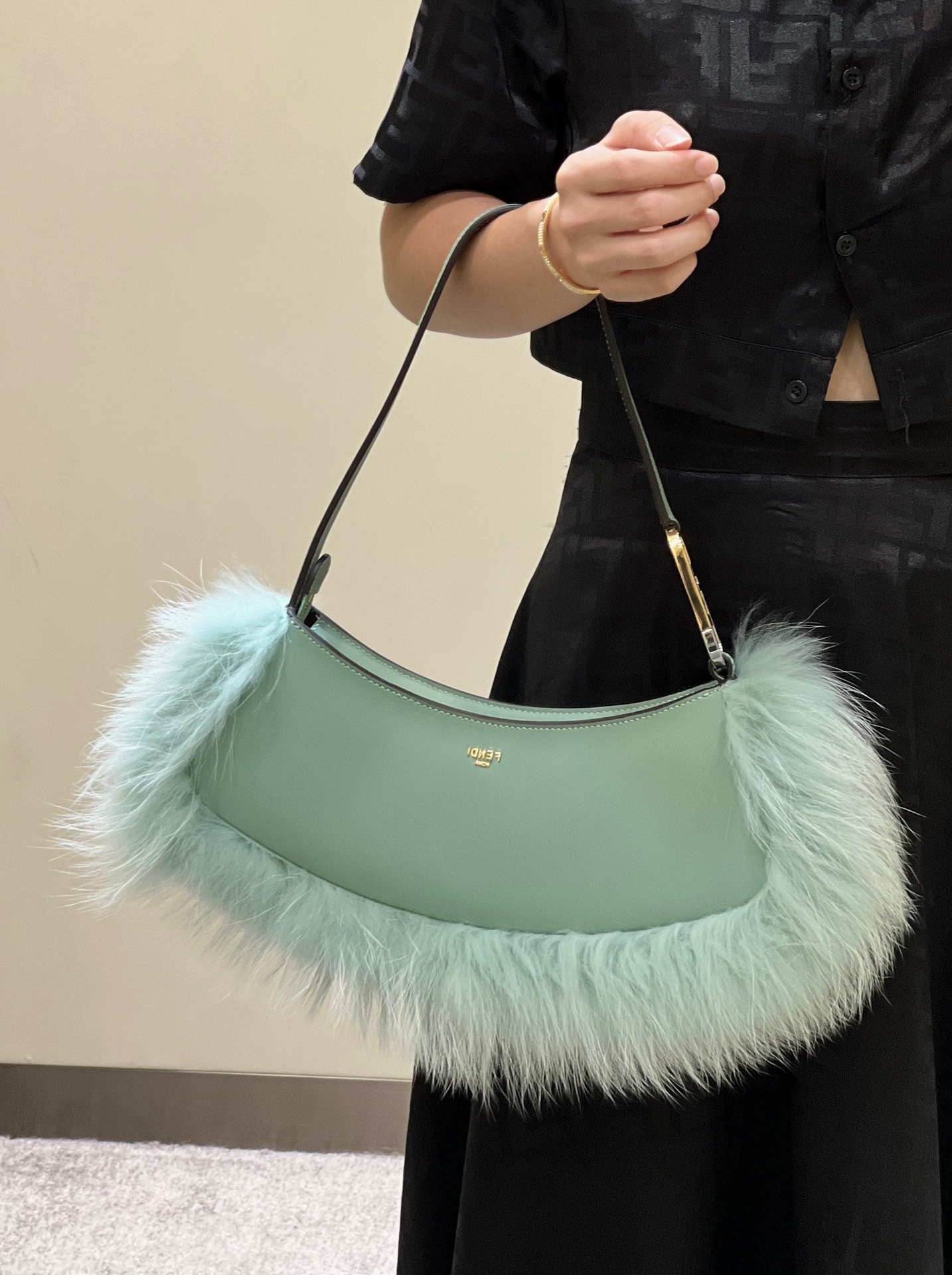 Fendi O-lock Clutch Bags-32*11*5CM