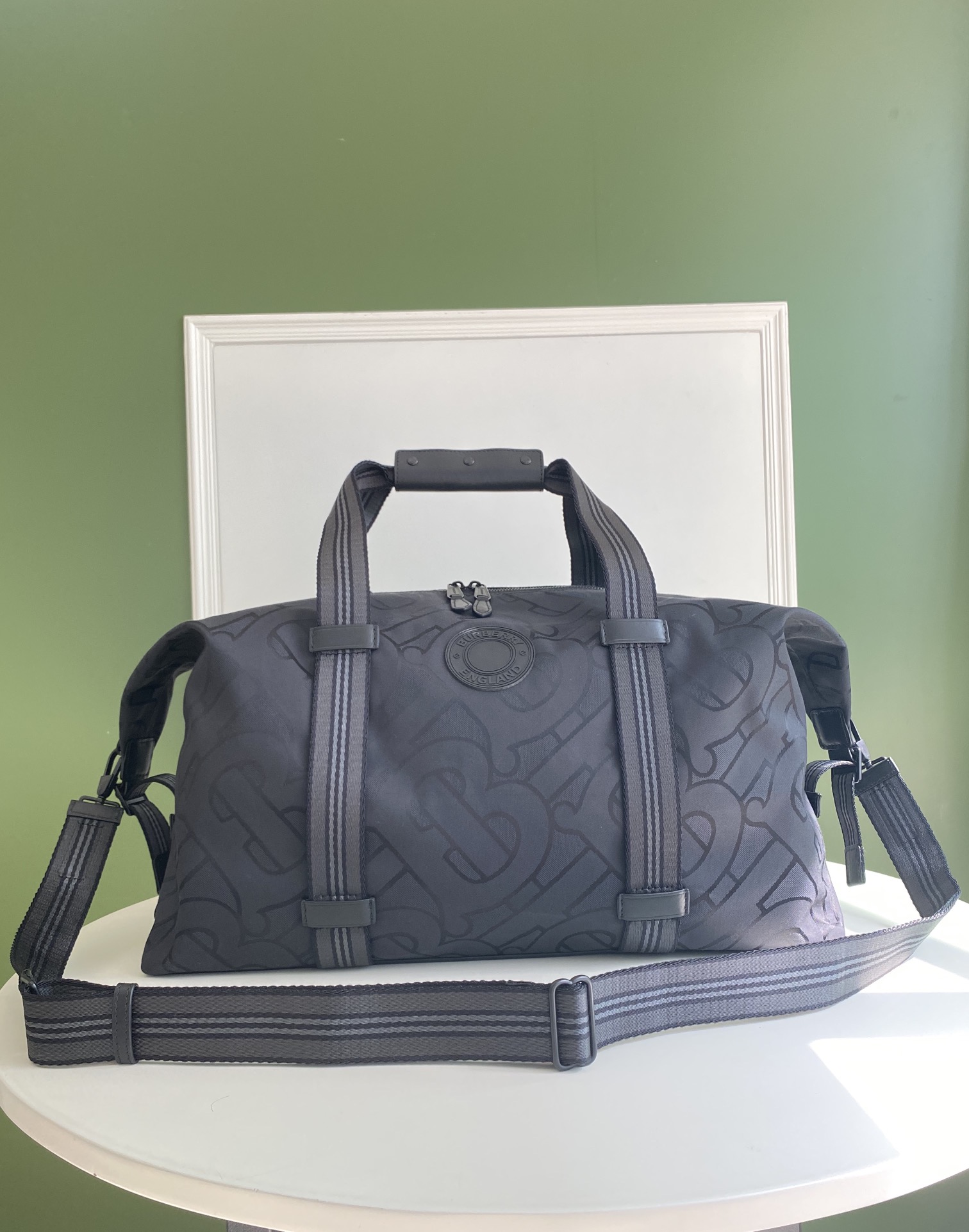 Burberry Top Handbags-50x19x29CM