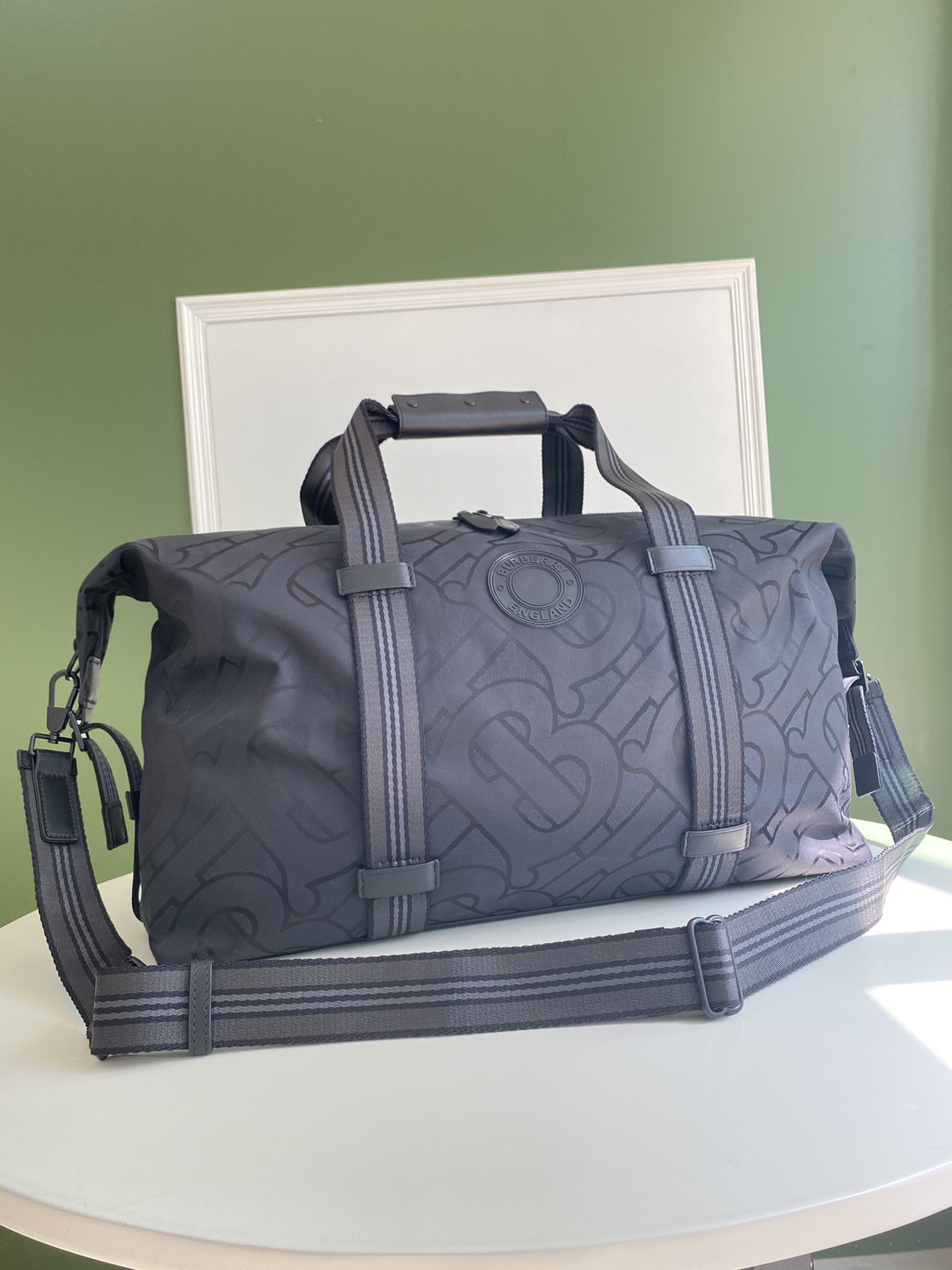 Burberry Top Handbags-50x19x29CM