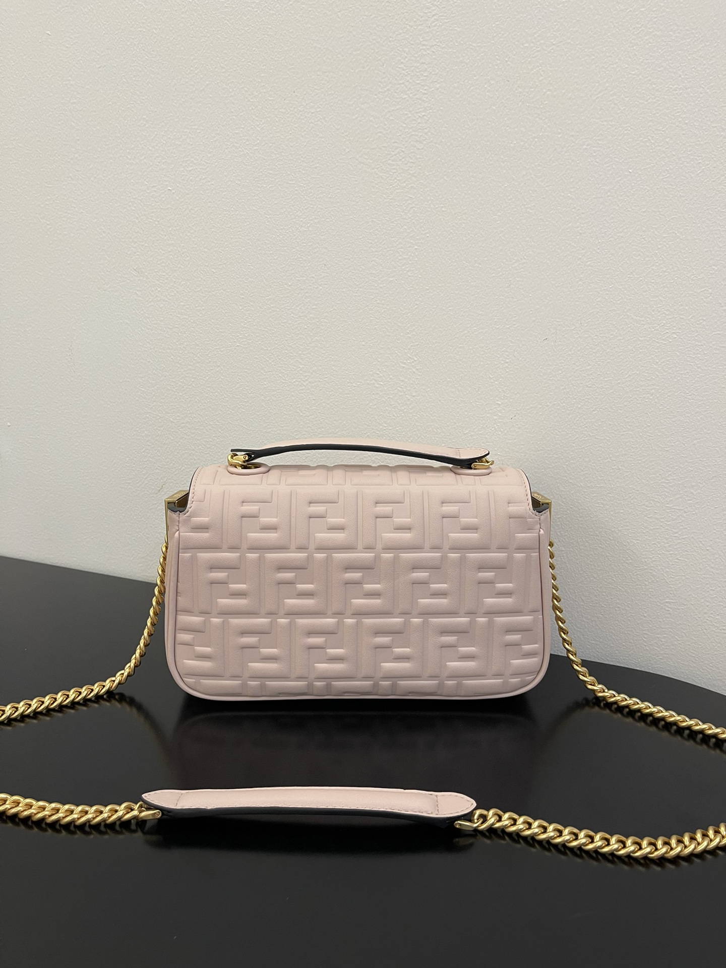 FendI Baguette Bag-24x14x7CM