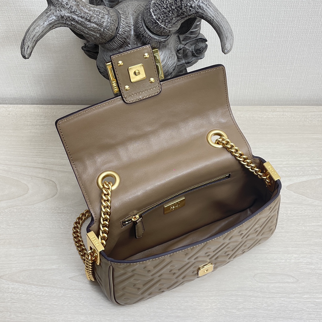 FendI Baguette Bag-24x14x7CM