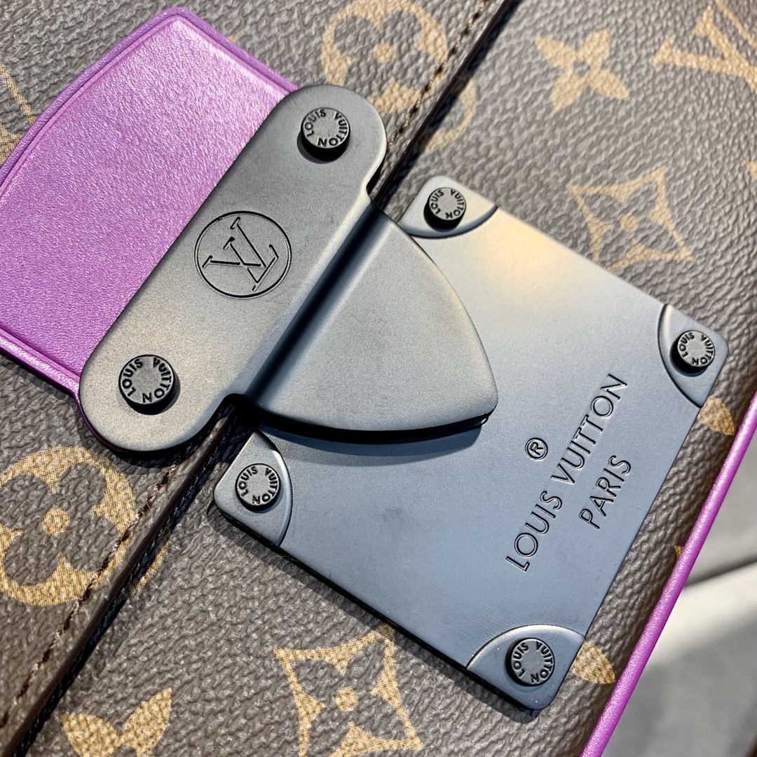 Louis Vuitton S Lock Sling -21*15*4CM