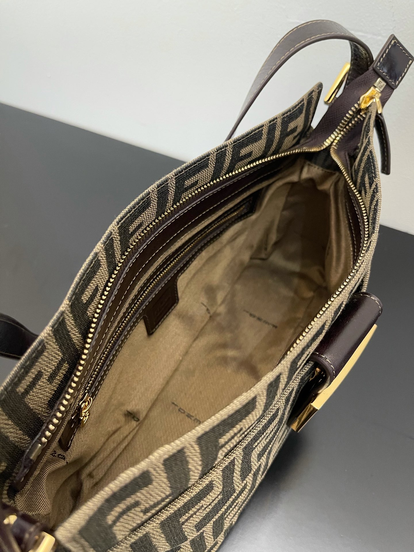 Fendi Vintage Handbags-30*18*12CM