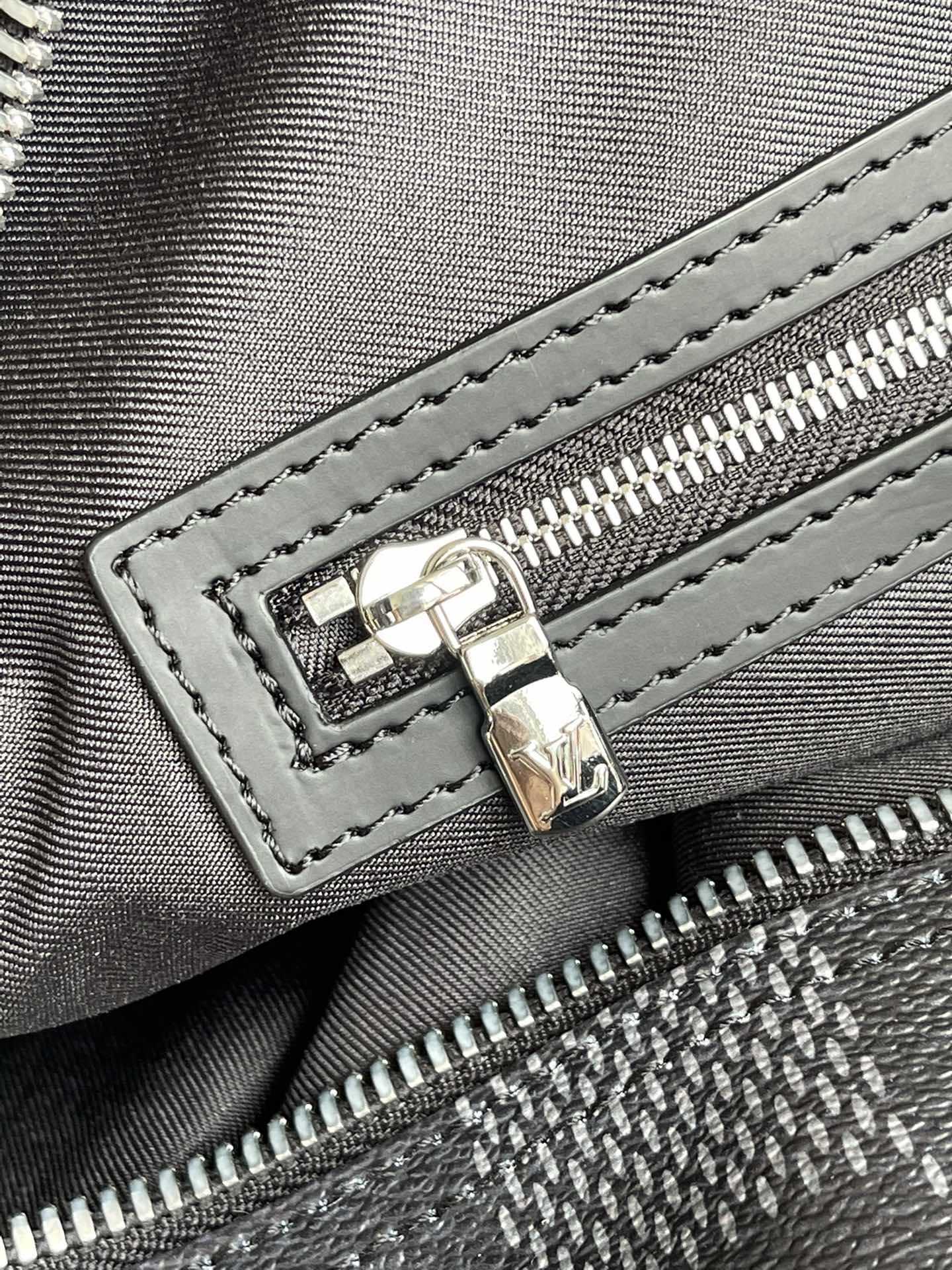 Louis Vuitton Keepall 50