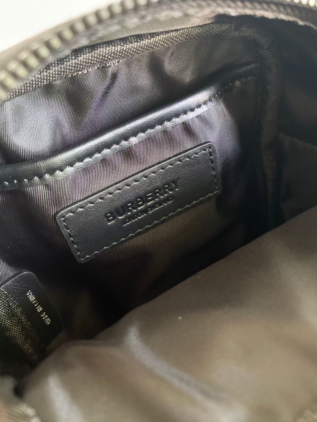 Burberry Crossbody Bag-14 x 6 x 19.5CM