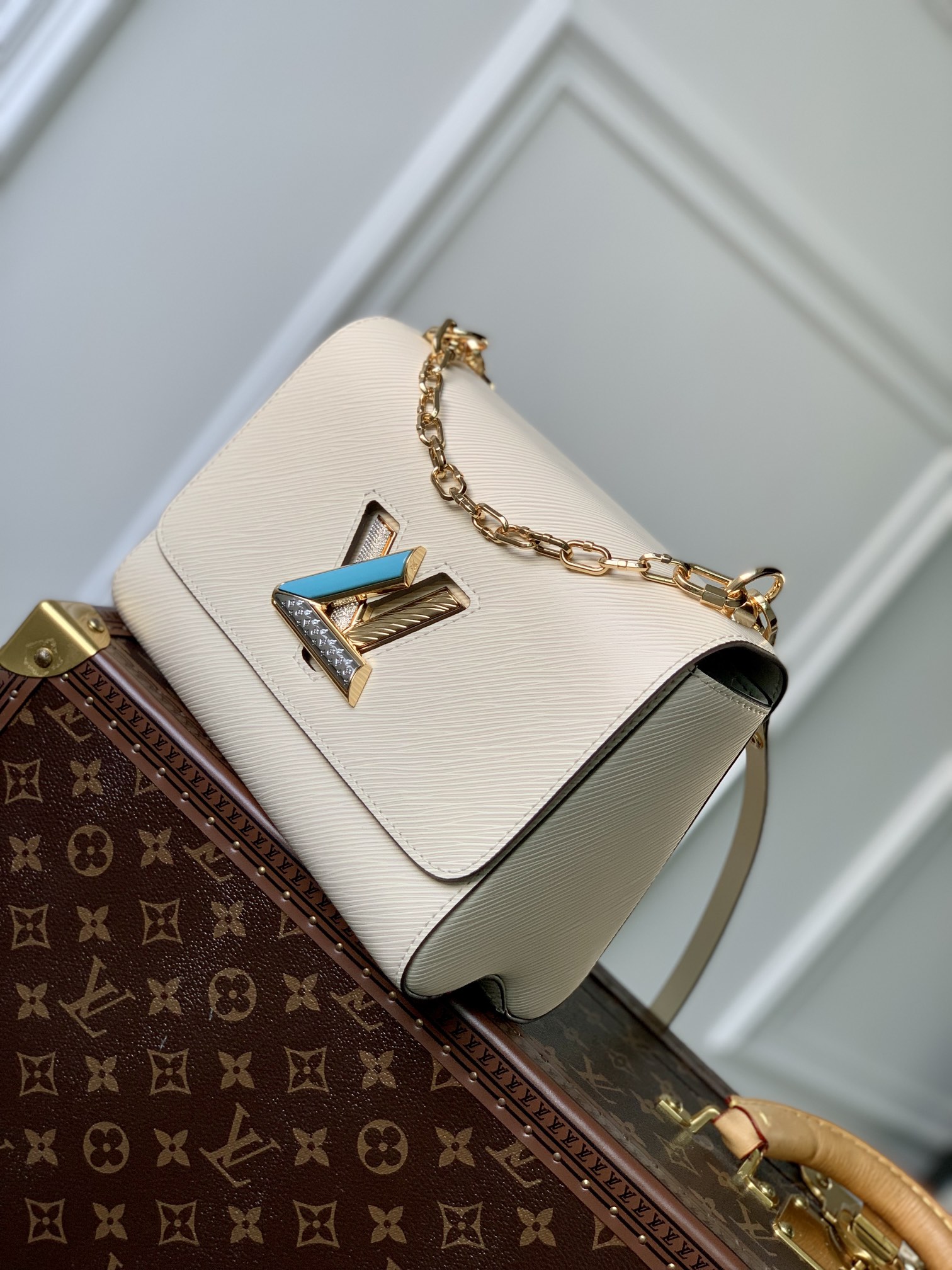 Louis Vuitton Twist MM-23*18*8CM