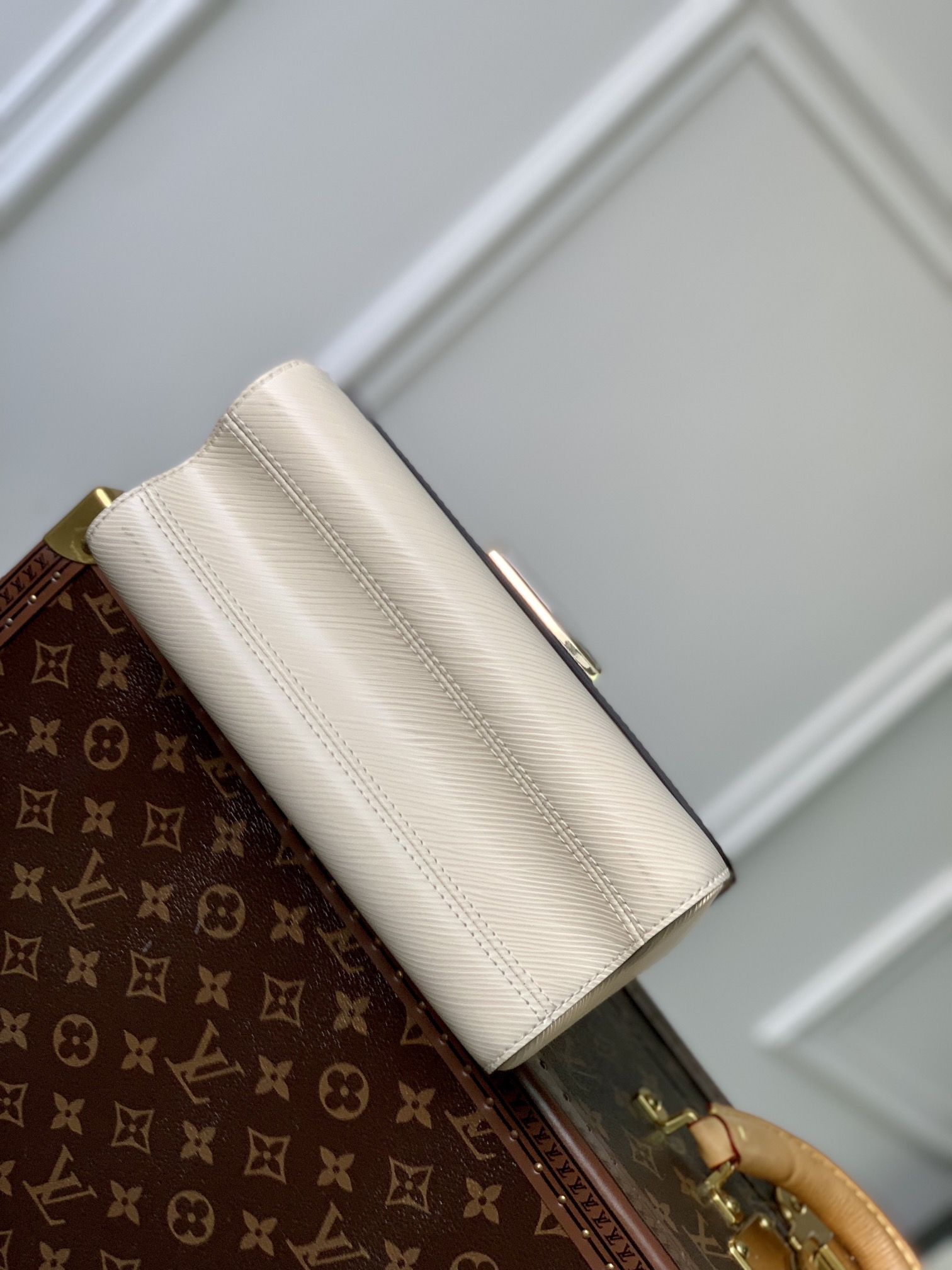 Louis Vuitton Twist MM-23*18*8CM