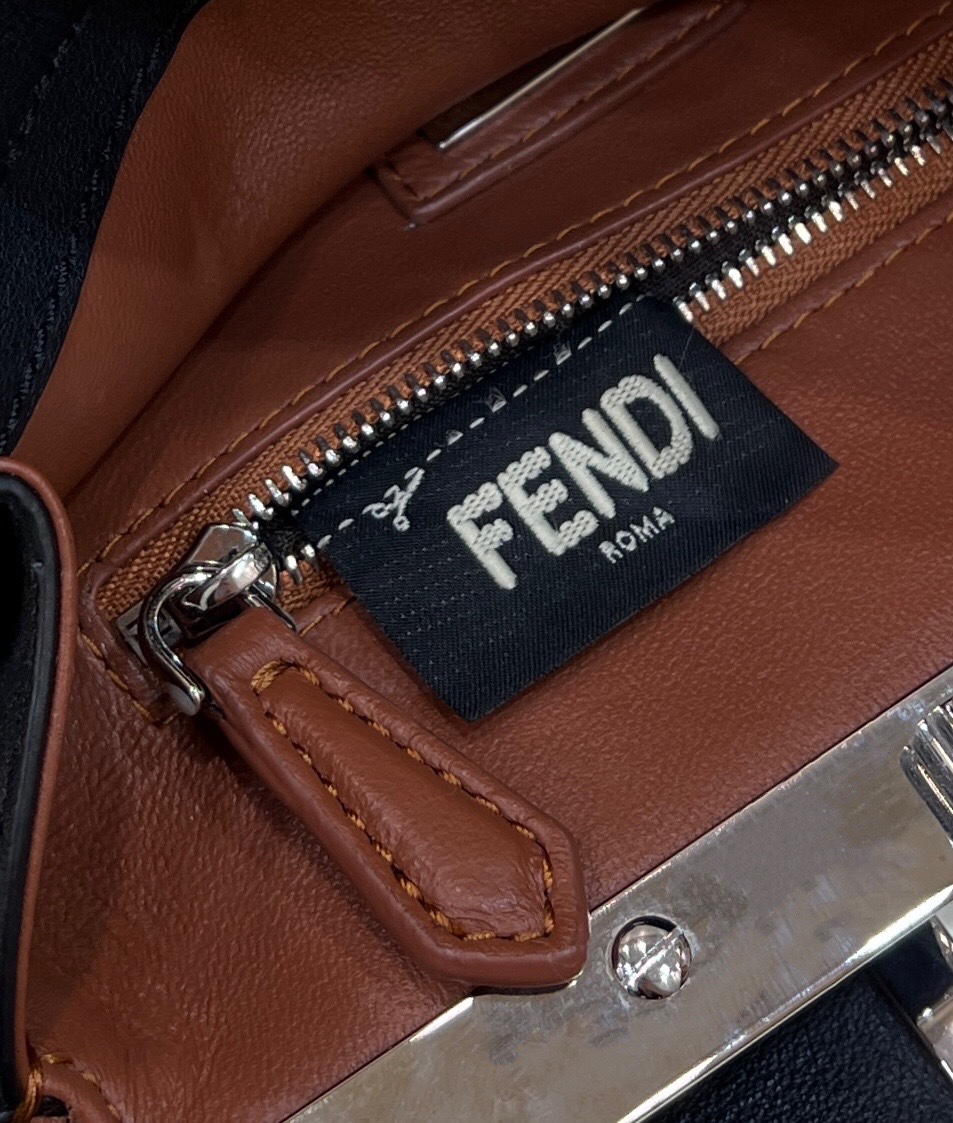 Fendi PeekabooTote-24CM