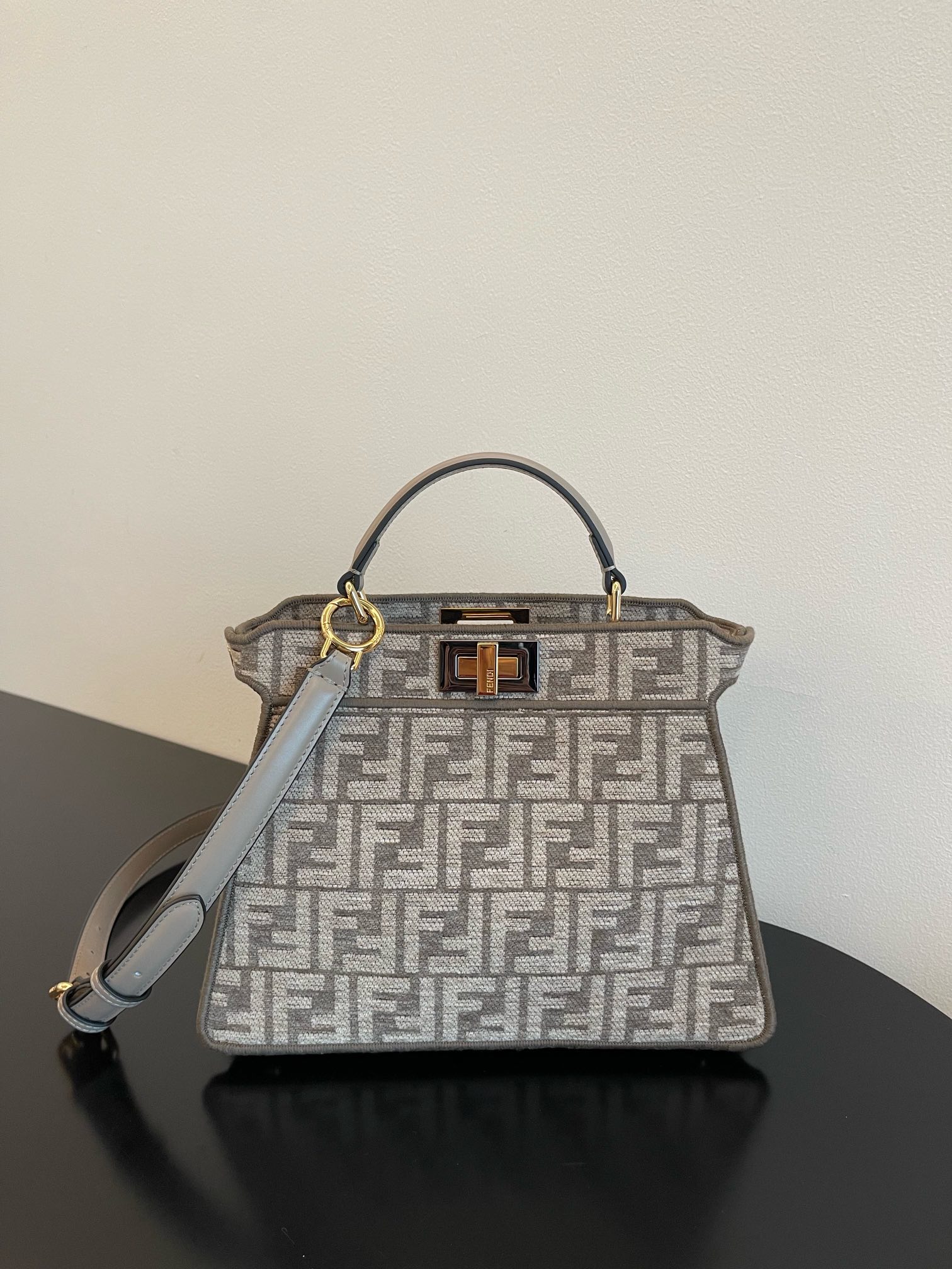 Fendi PeekabooISeeU-27x21x11CM