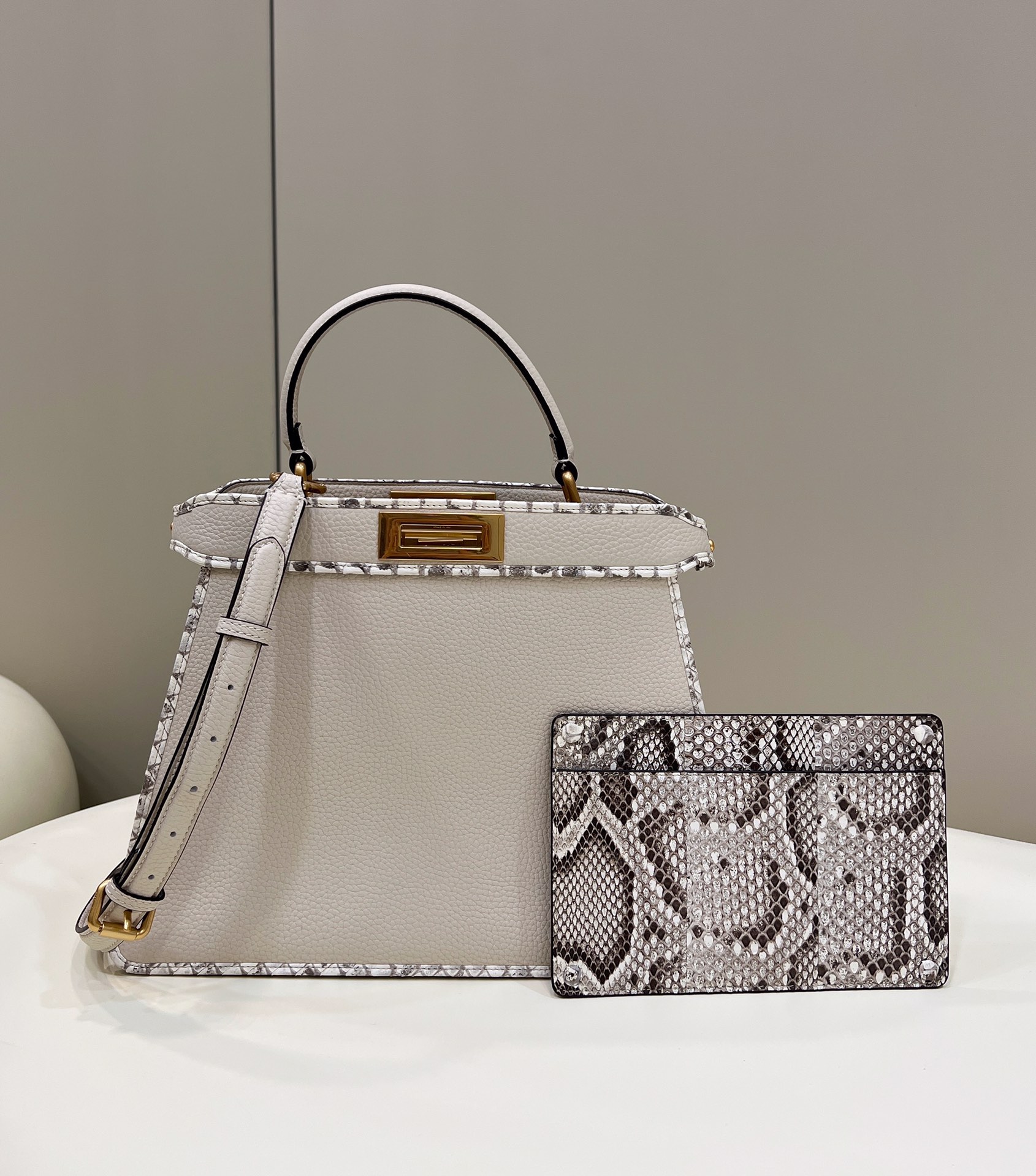Fendi PeekabooTote-33×12×25CM