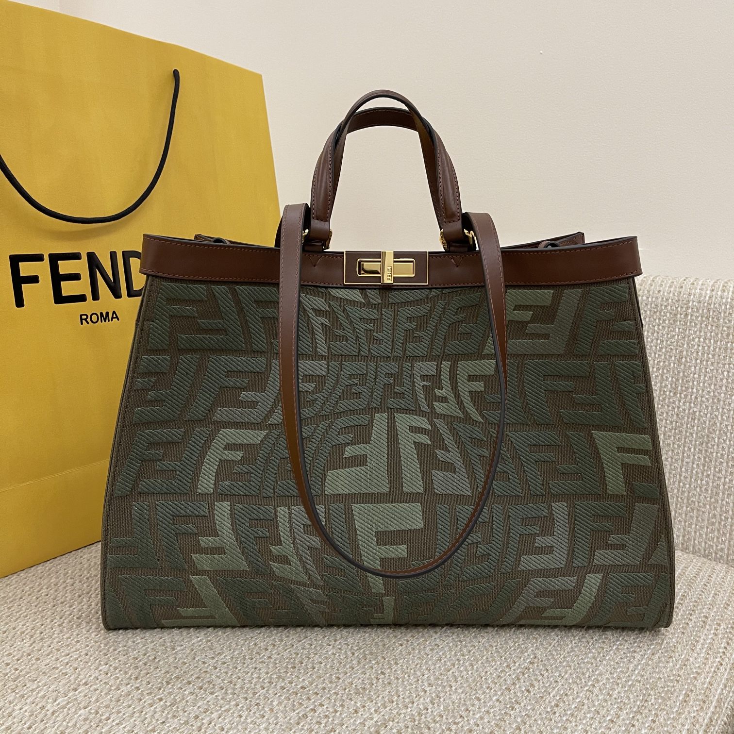 Fendi PeekabooTote-41*29*16CM