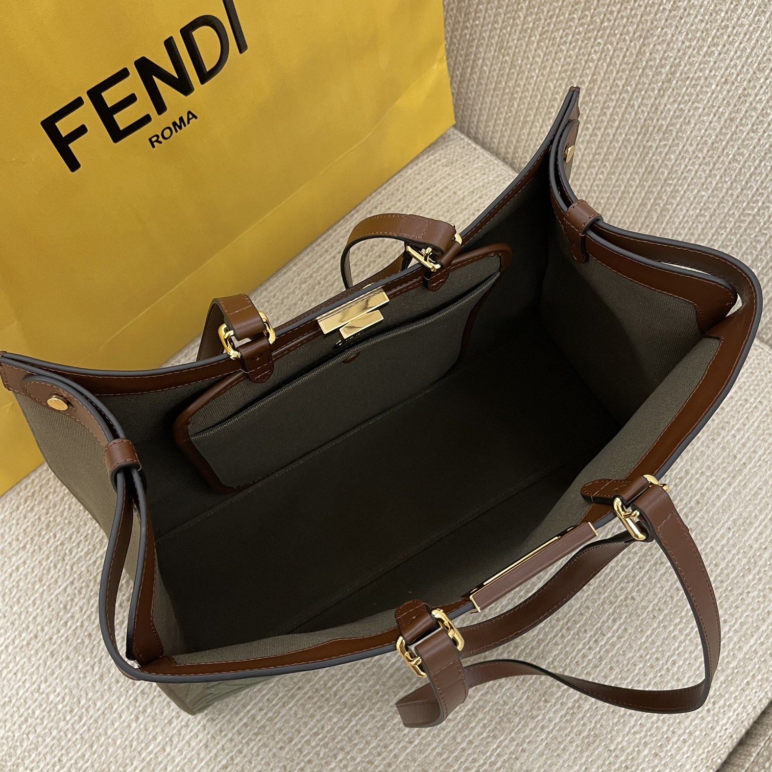 Fendi PeekabooTote-41*29*16CM
