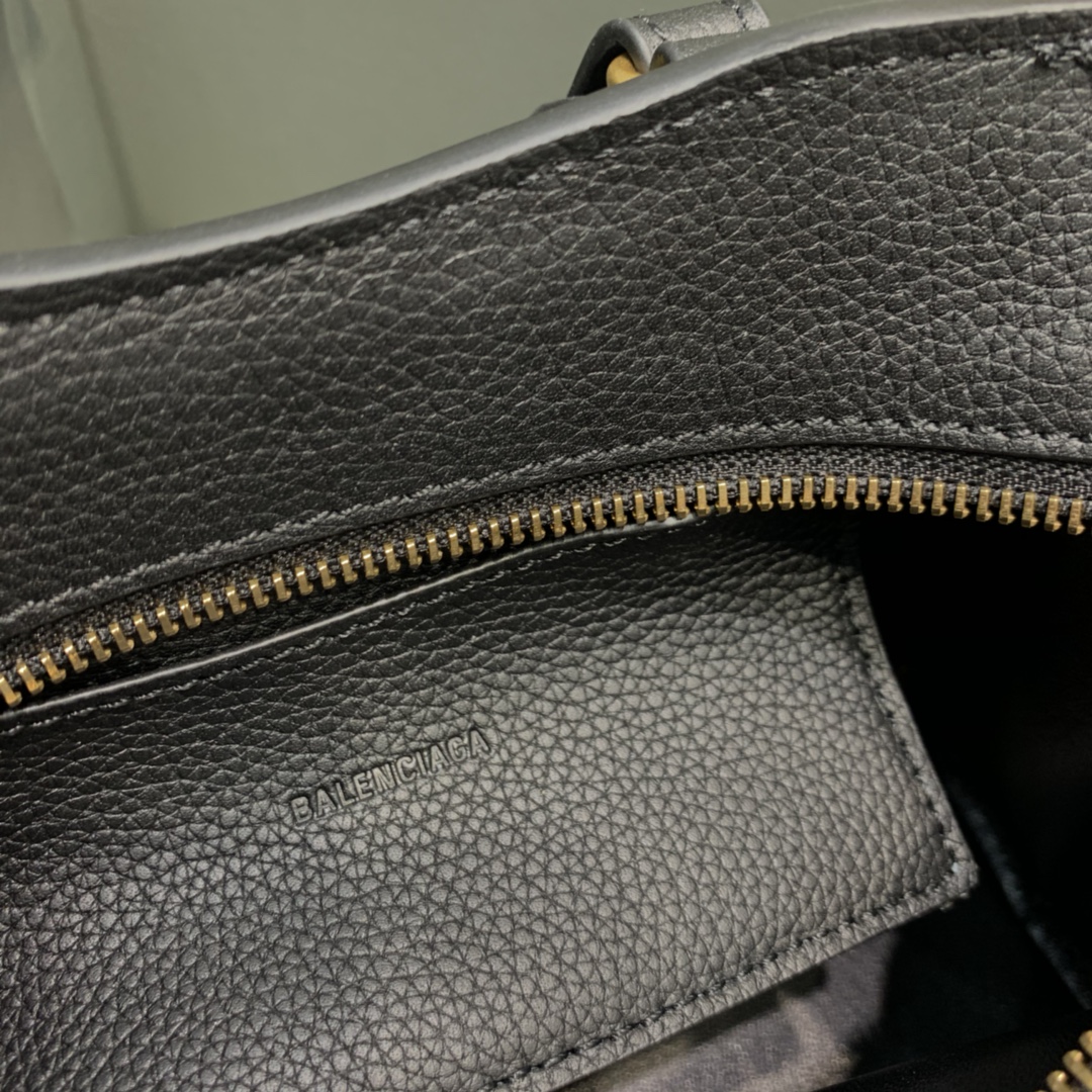 Balenciaga Neo Classic Bag-16.5*22*9*14.5CM