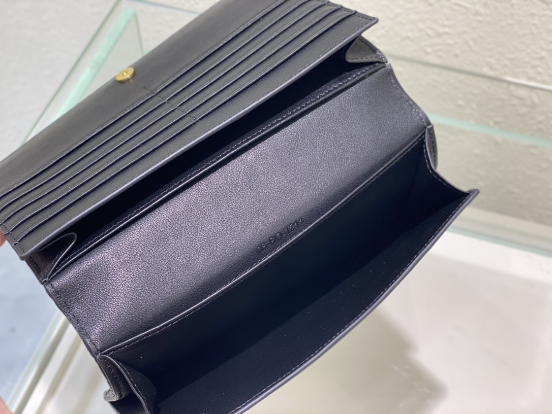 Diro Caro Wallet-19.5CM
