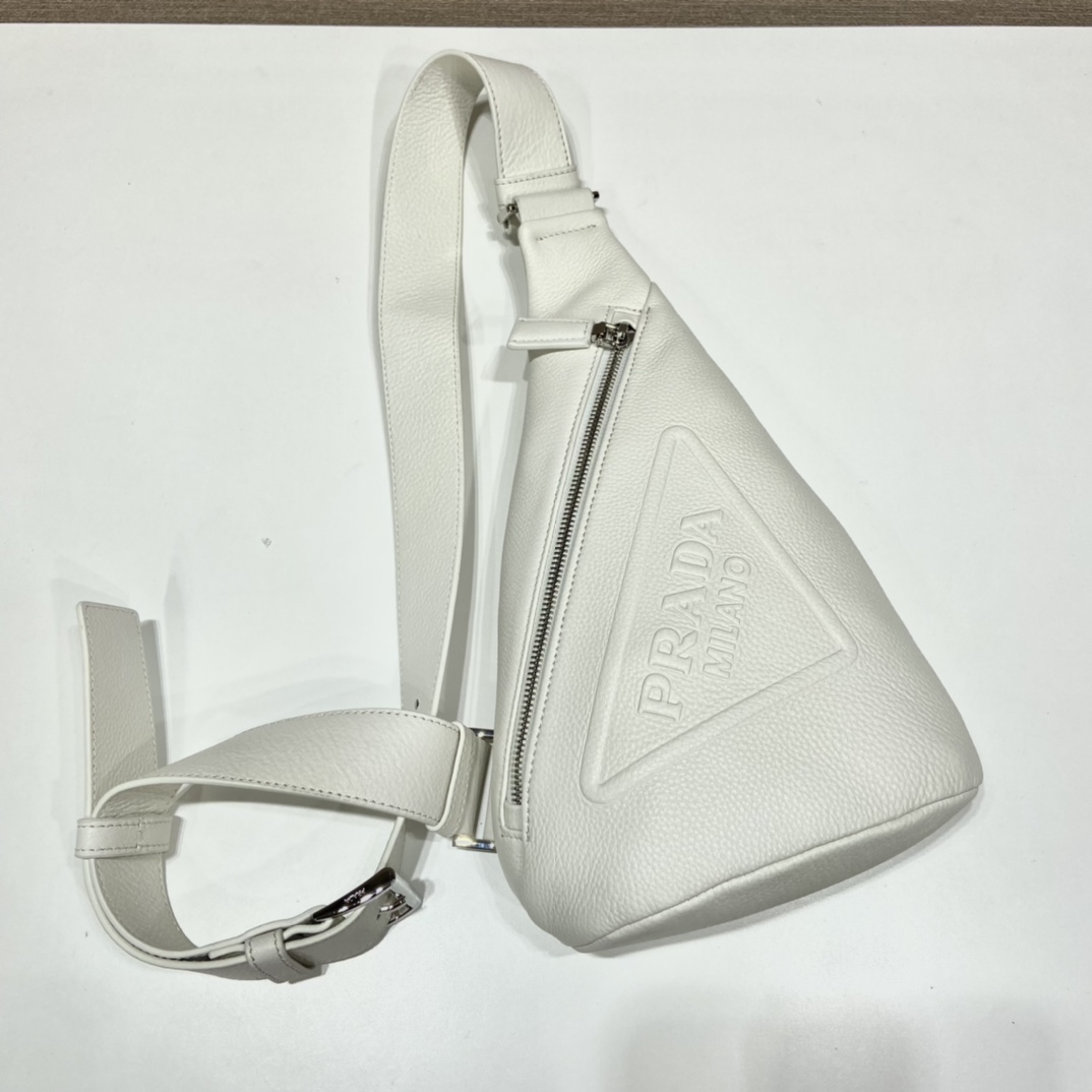 Prada 2VZ098 Handbags-17*32*6.5CM Prada 2VZ098 Handbags-17*32*6.5CM