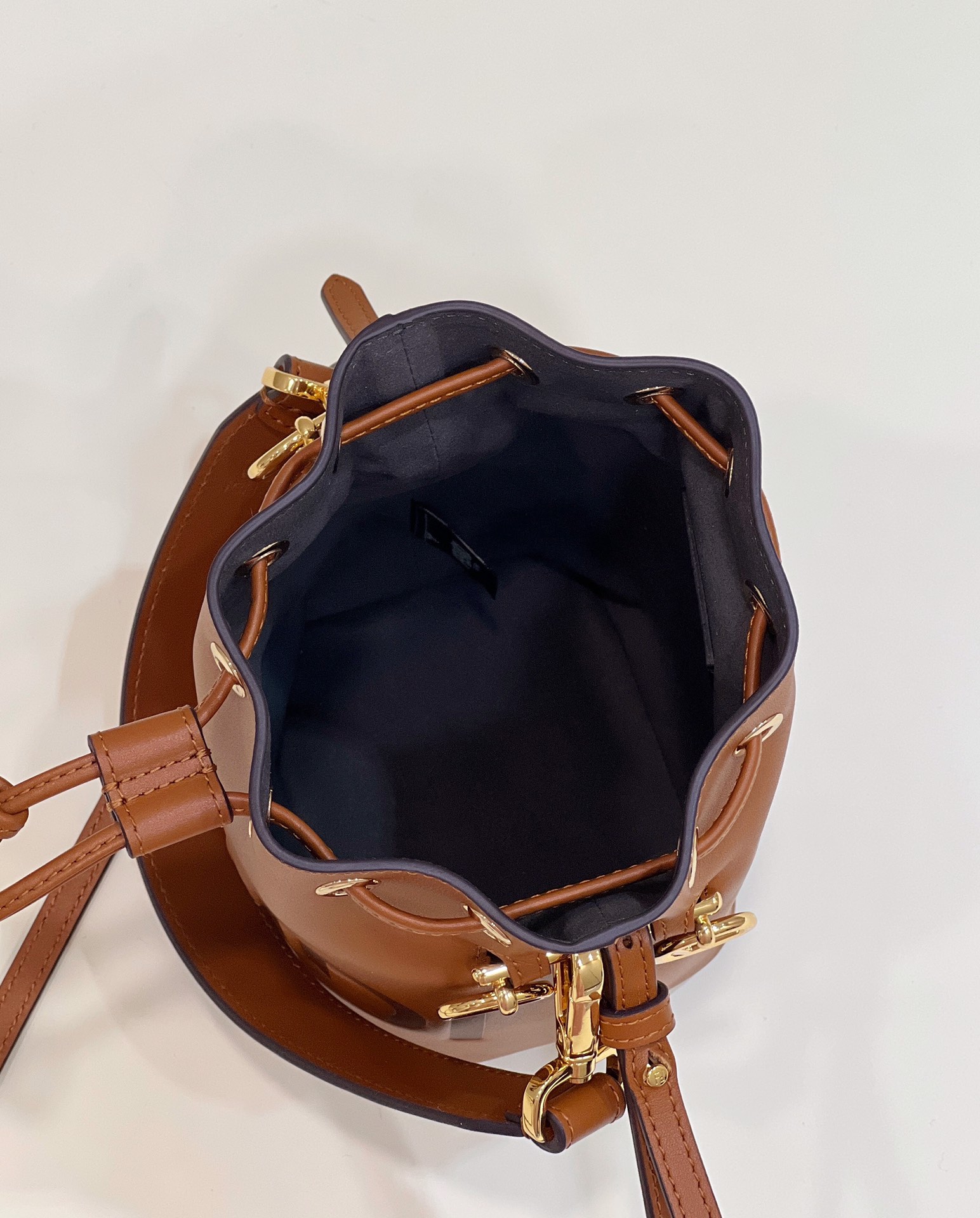 Fendi Mini Mon Tresor Bag -12x18x10CM
