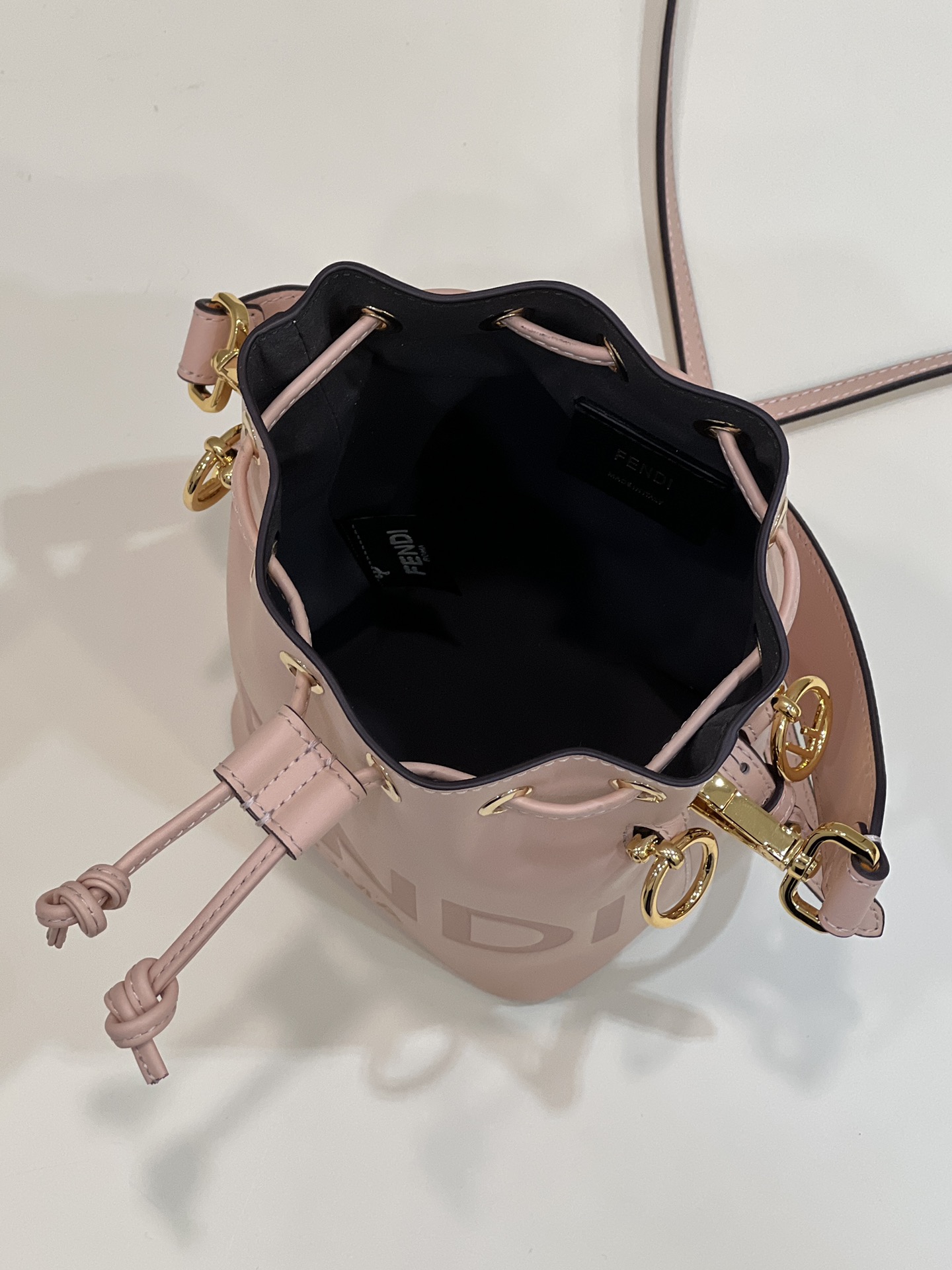 Fendi Mini Mon Tresor Bag -12x18x10CM