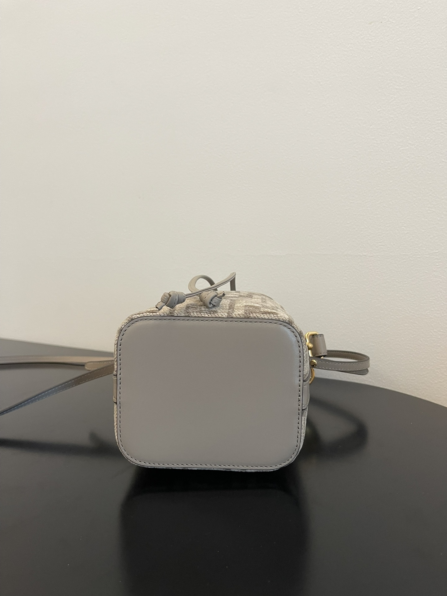 Fendi Mini Mon Tresor Bag -12x18x10CM