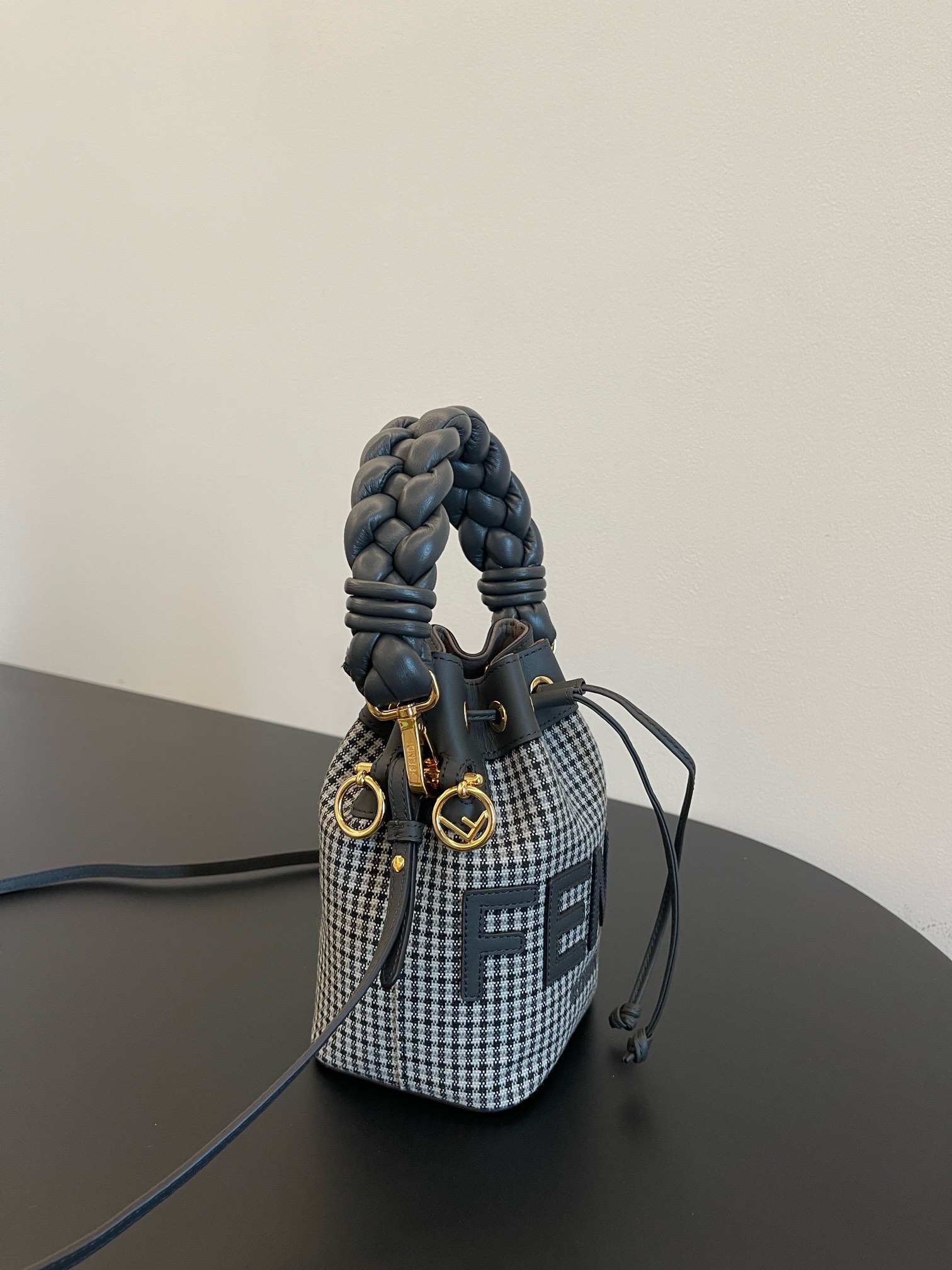 Fendi Mini Mon Tresor Bag -12x18x10CM