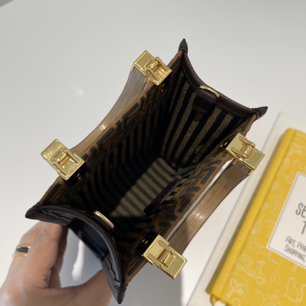Fendi Sunshine Mini Tote -13×6.5x18CM Fendi Sunshine Mini Tote -13×6.5x18CM
