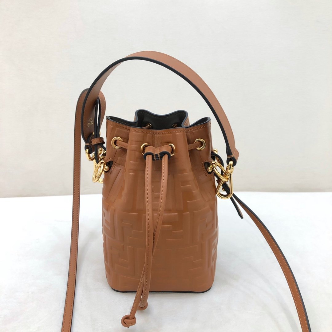 Fendi Mini Mon Tresor Bag -12x18x10CM