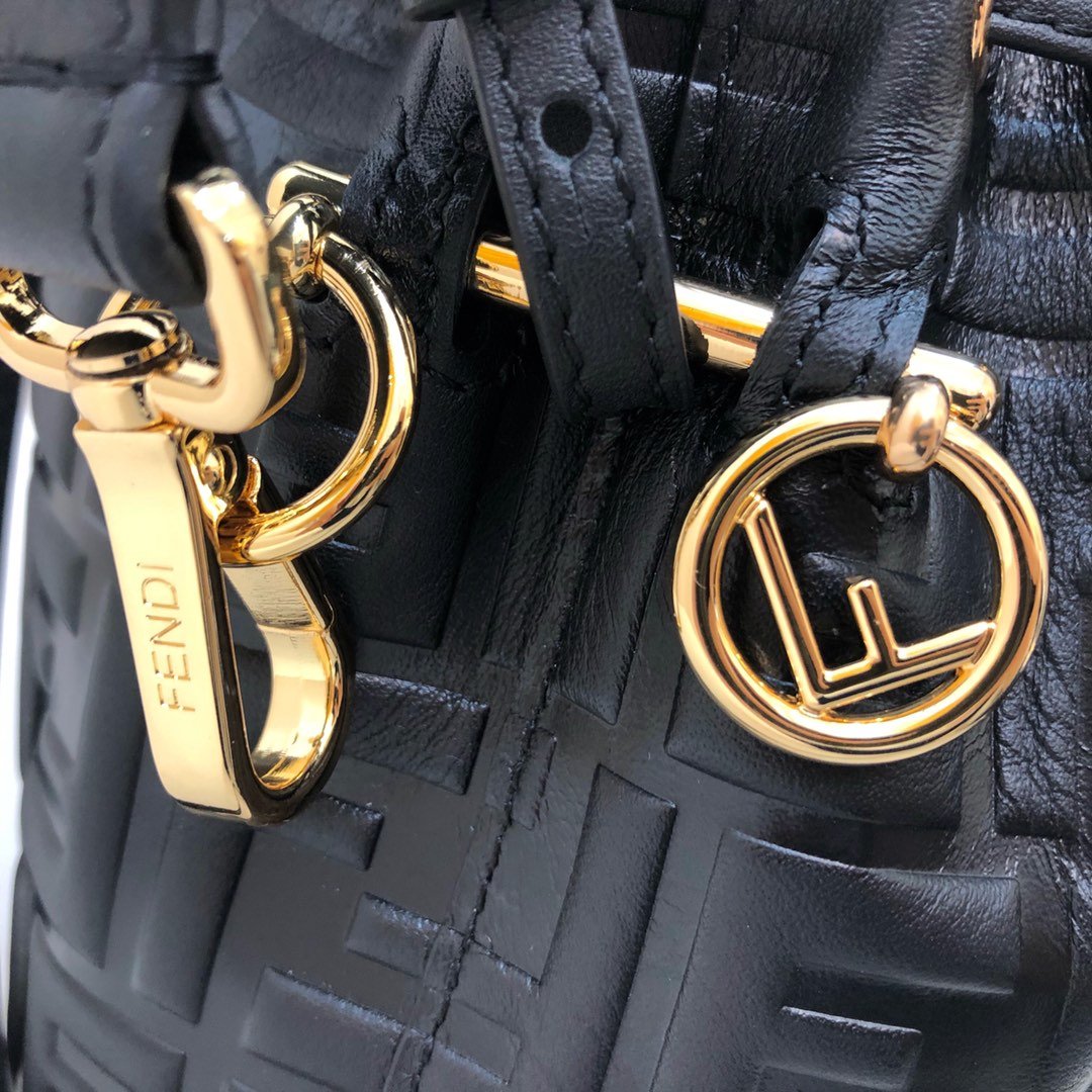 Fendi Mini Mon Tresor Bag -12x18x10CM