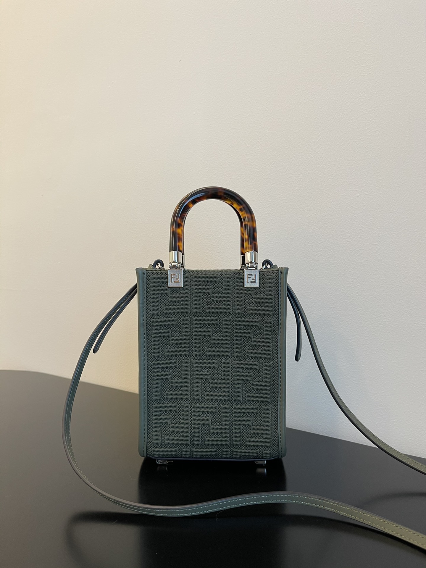 Fendi Sunshine Mini Tote -13×6.5x18CM