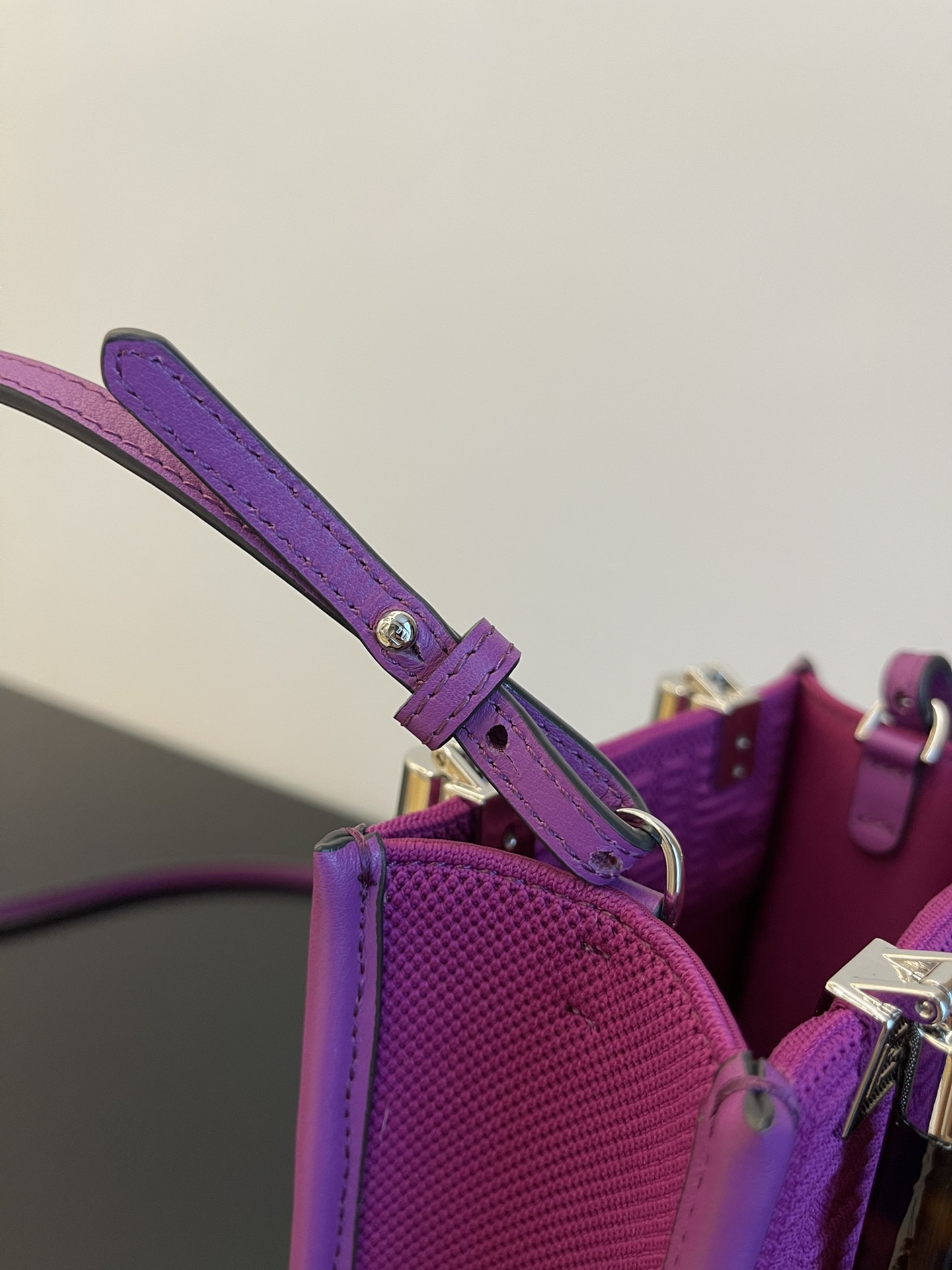 Fendi Sunshine Mini Tote -13×6.5x18CM