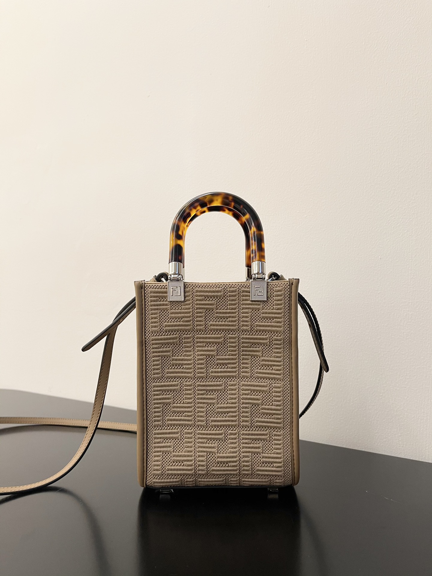 Fendi Sunshine Mini Tote -13×6.5x18CM