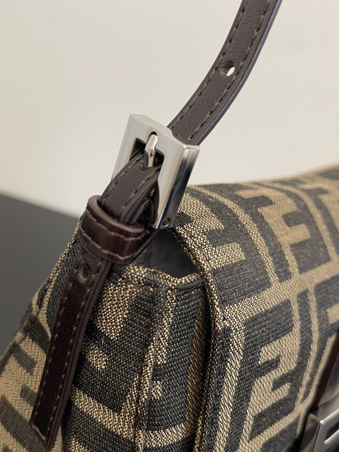 FendI Small Baguette Bag-20x15x9CM