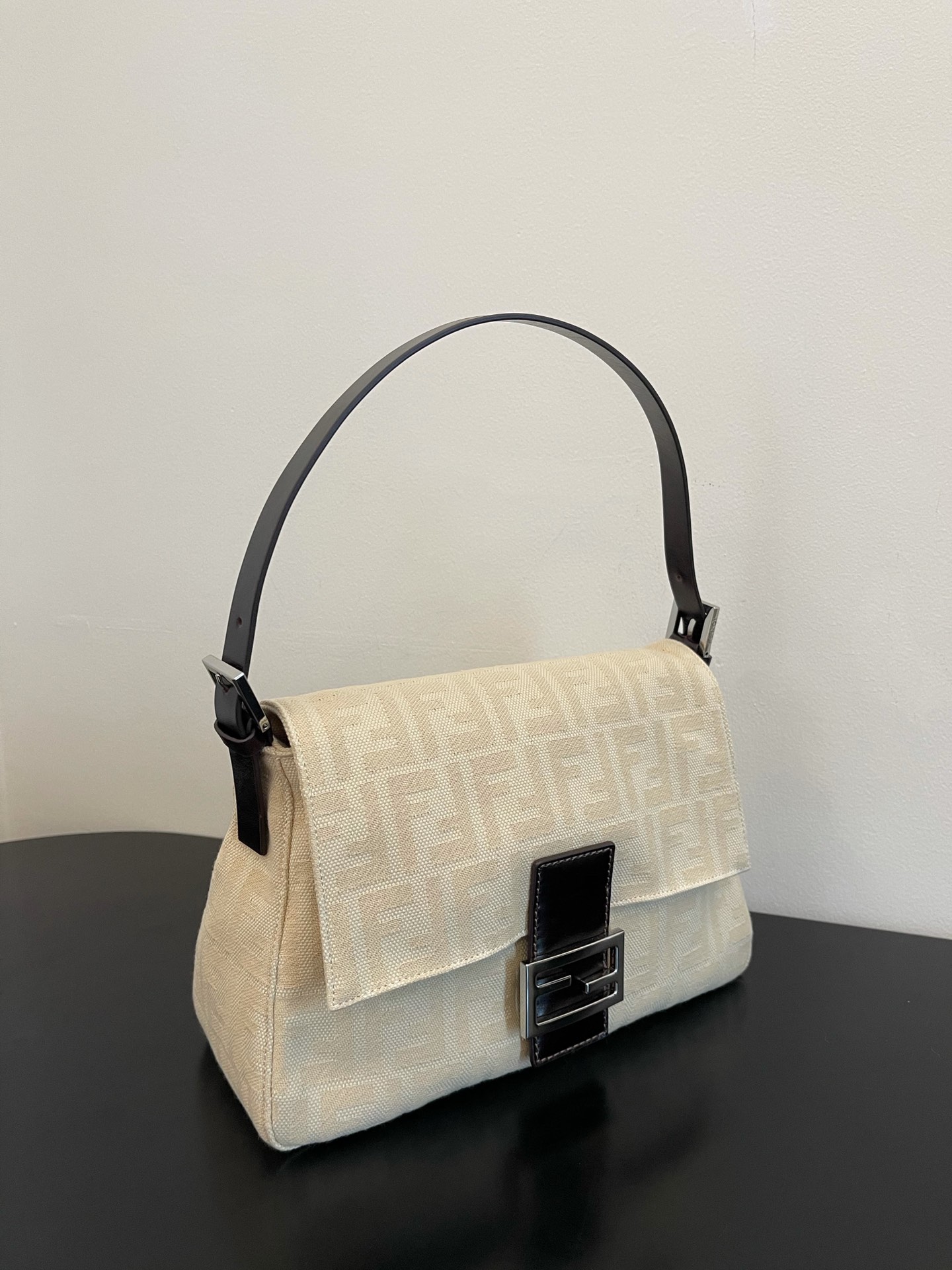 FendI Large Baguette Bag-29x21x12cm