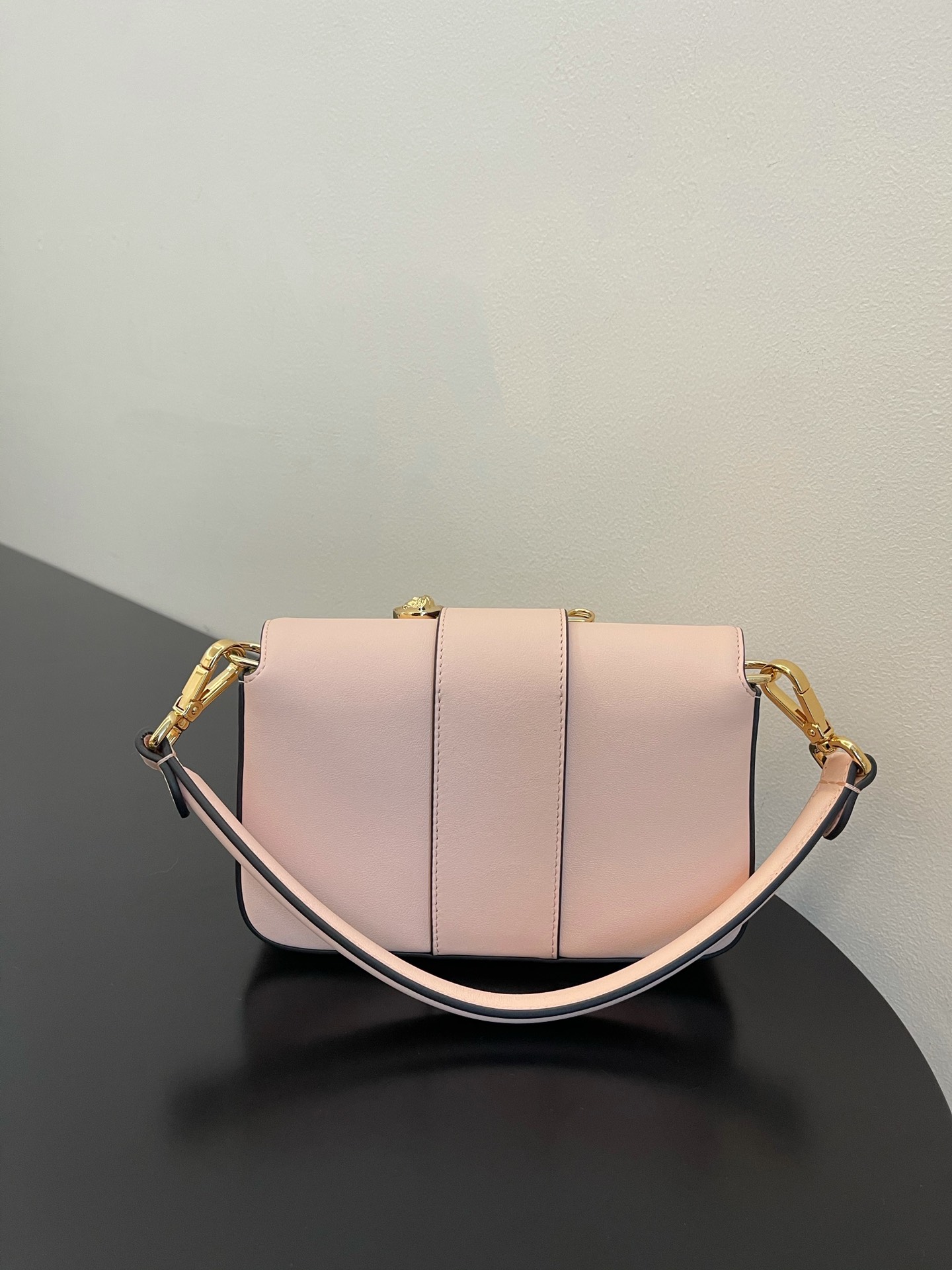 FendI Small Baguette Bag-20x15x9CM