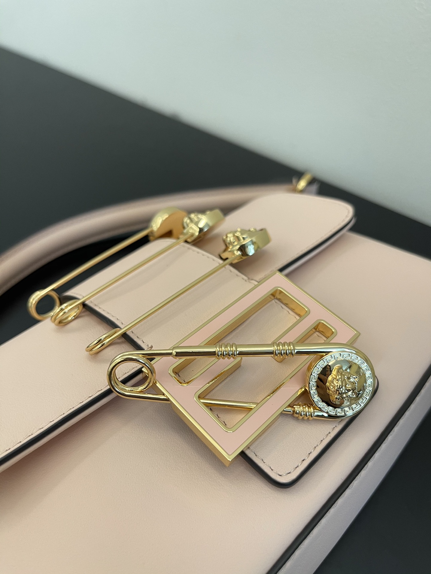 FendI Small Baguette Bag-20x15x9CM