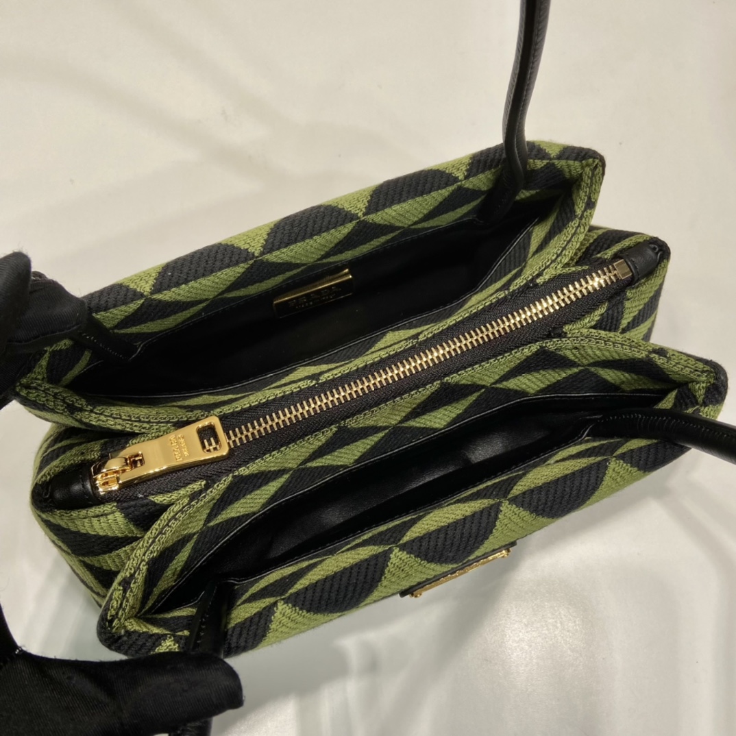 Prada 1BA368 Tote Bag-26*14*13CM