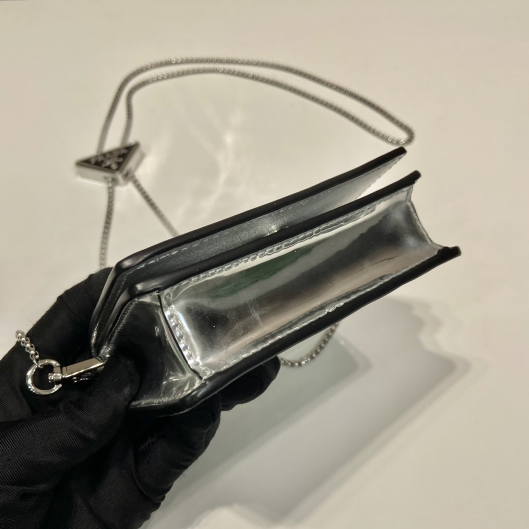 Prada 1MR024 Glossy Small Bag-11.5*8CM