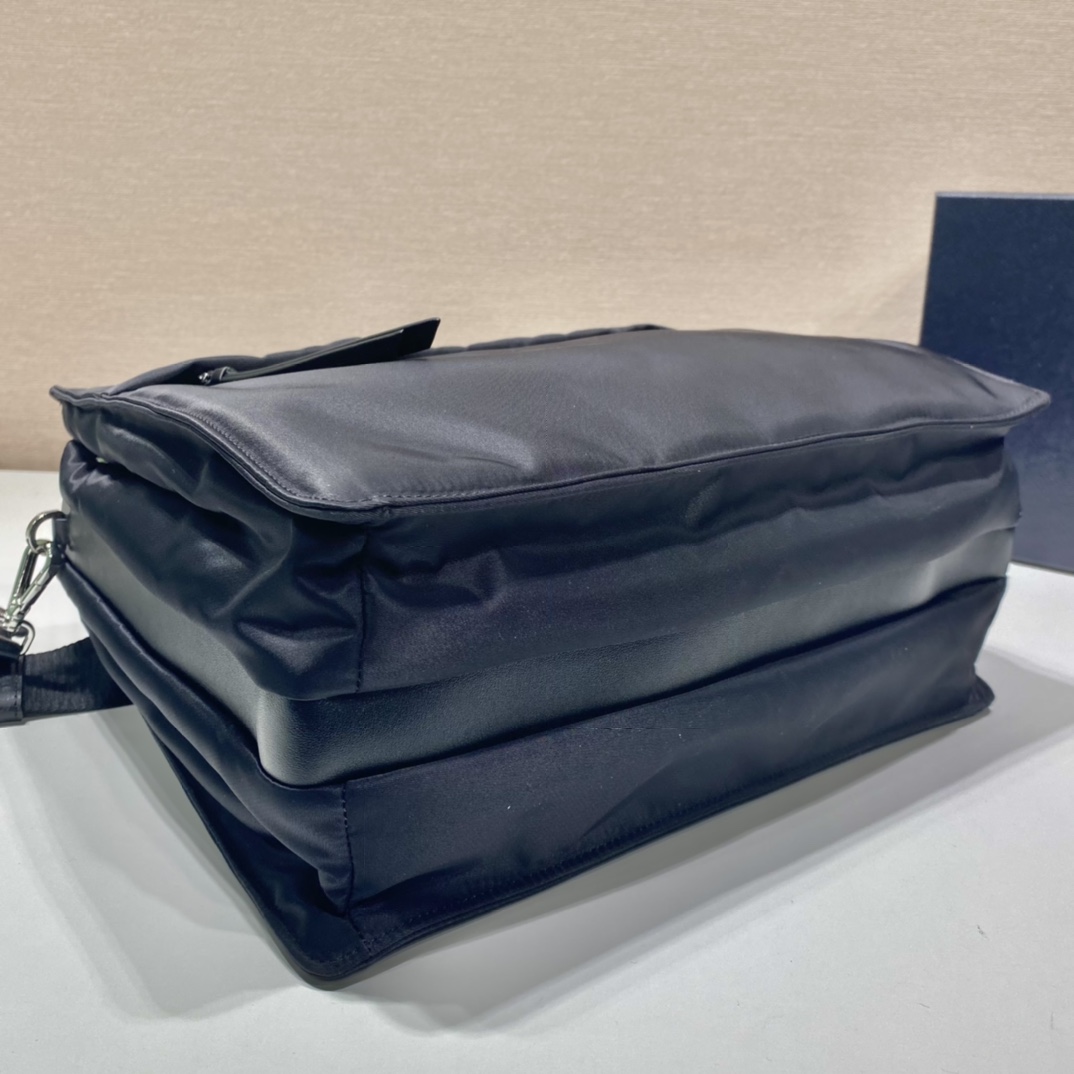 Prada 2VG318A Re-Nylon Tote Bag-33*30*13CM Prada 2VG318A Re-Nylon Tote Bag-33*30*13CM