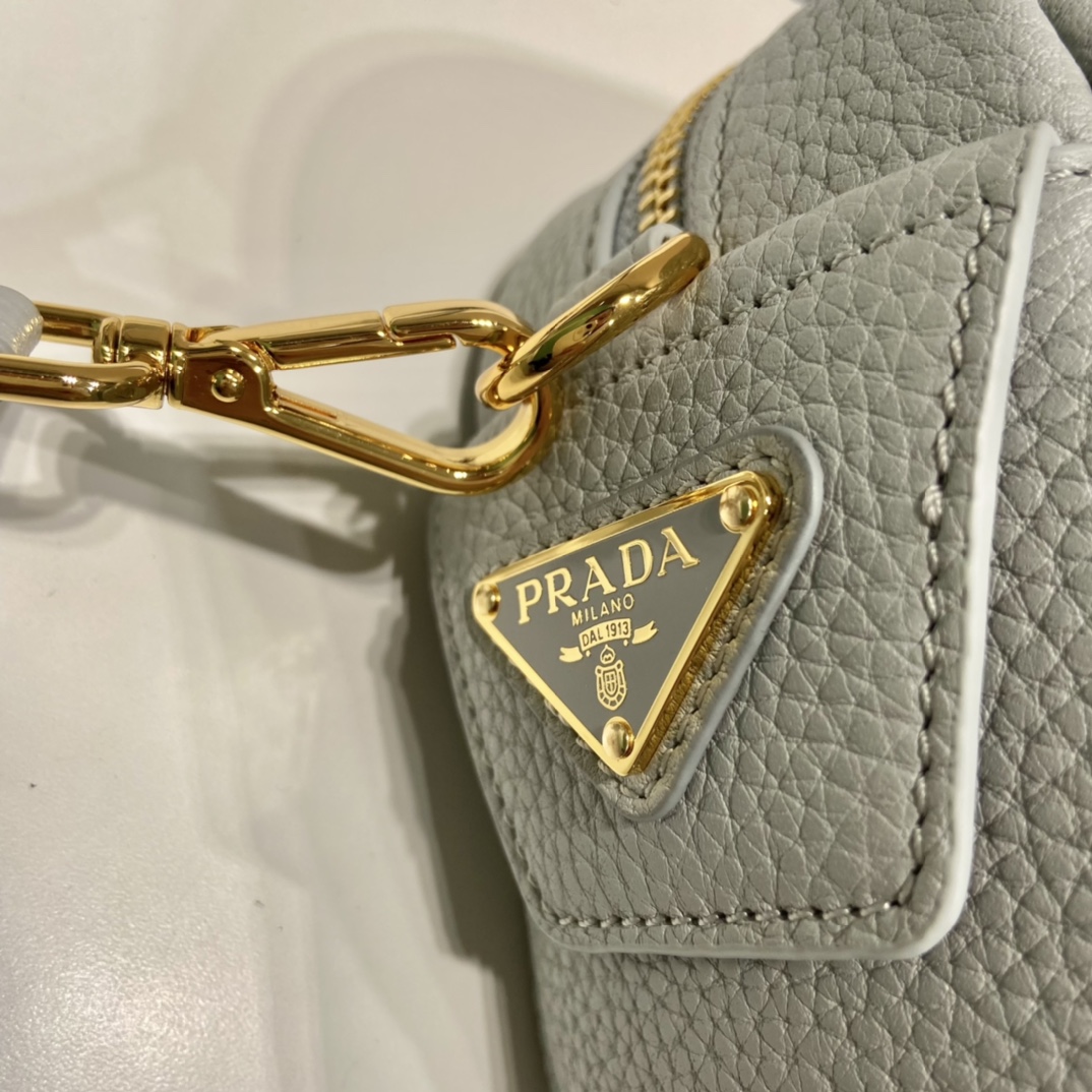 Prada 1BH187 Crossbody Handbags-20.5*13*8.CM