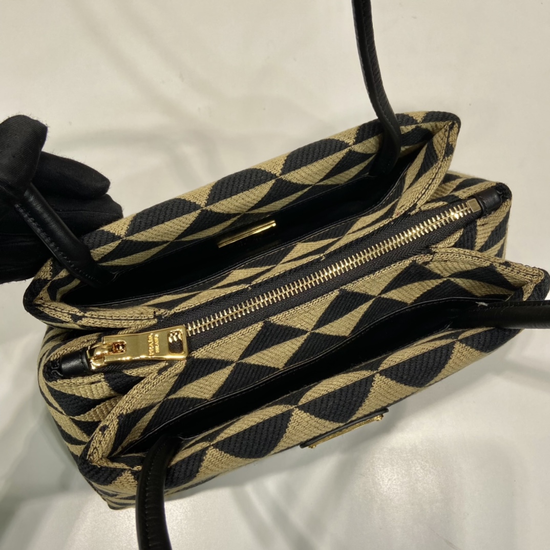 Prada 1BA368 Tote Bag-26*14*13CM
