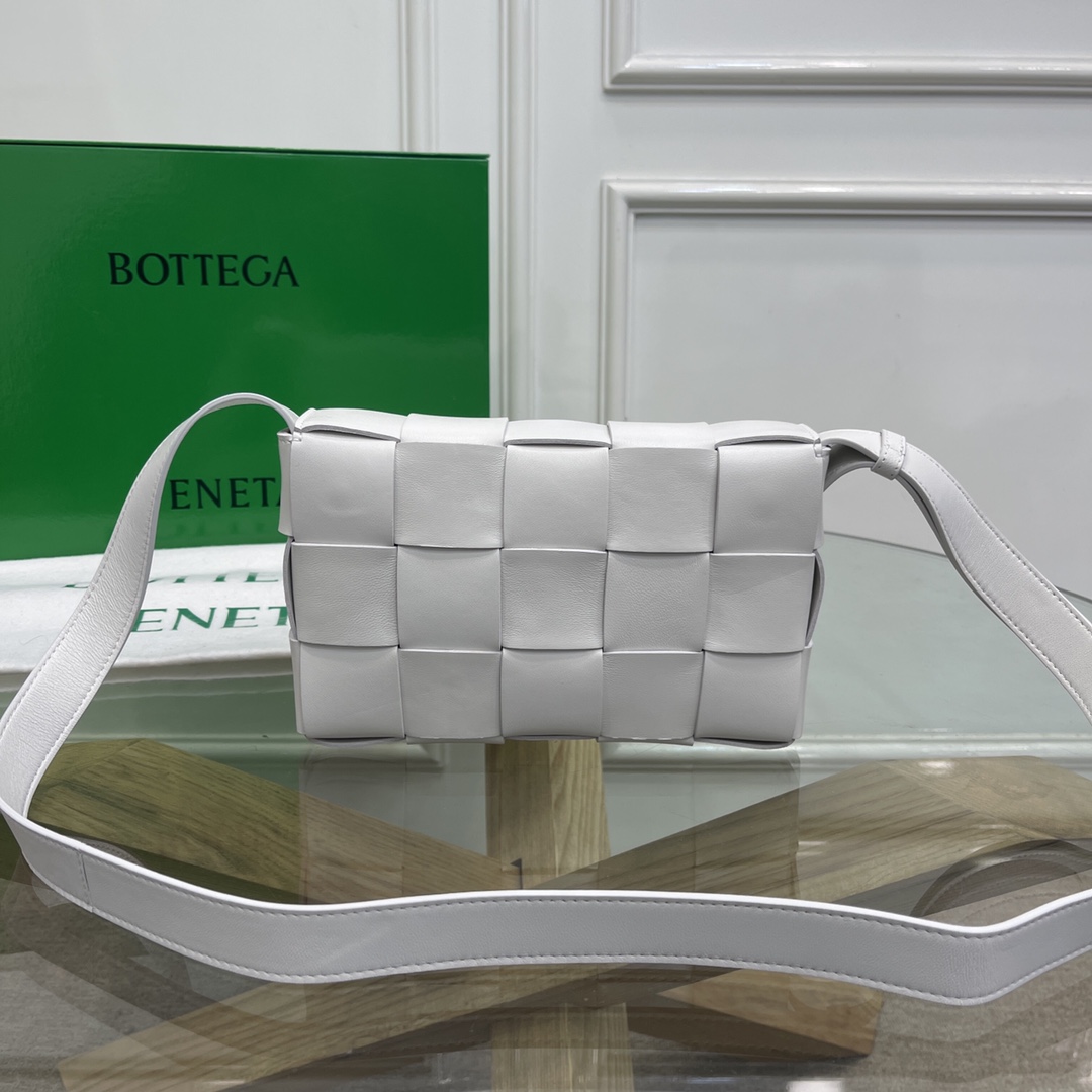 Bottega Veneta Crossbody Bag-23*15*6CM