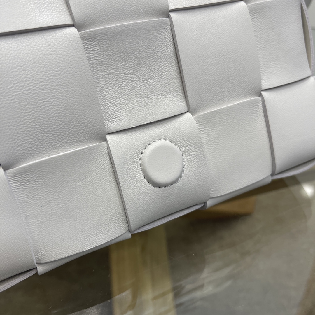Bottega Veneta Crossbody Bag-23*15*6CM